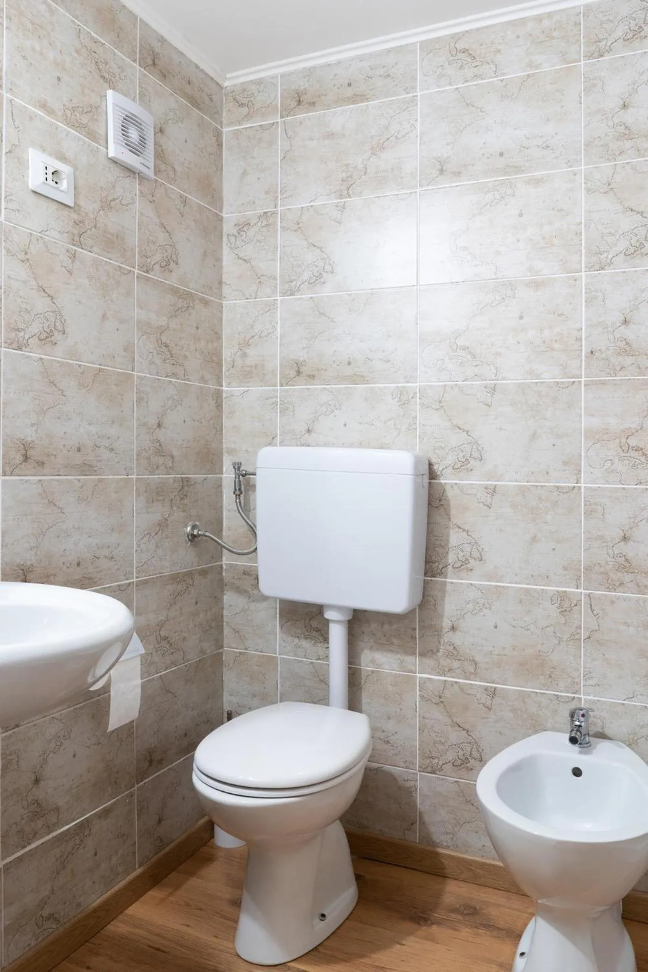 Toilet in LA FENICE A.C.