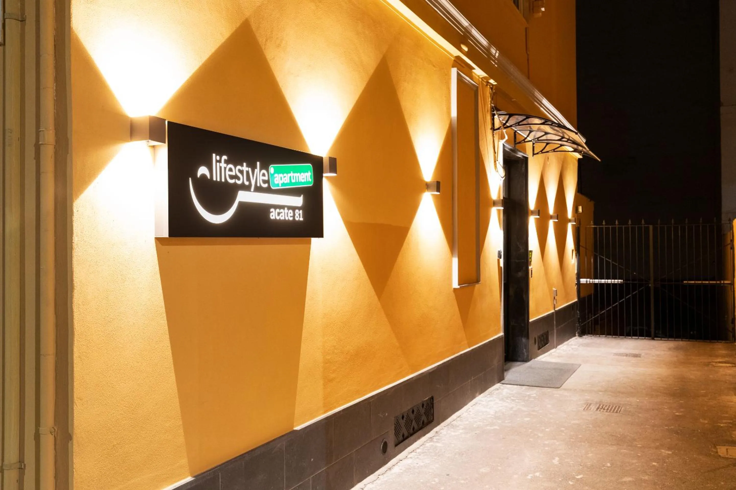 Property building in Acate81 Lifestyle Apartment