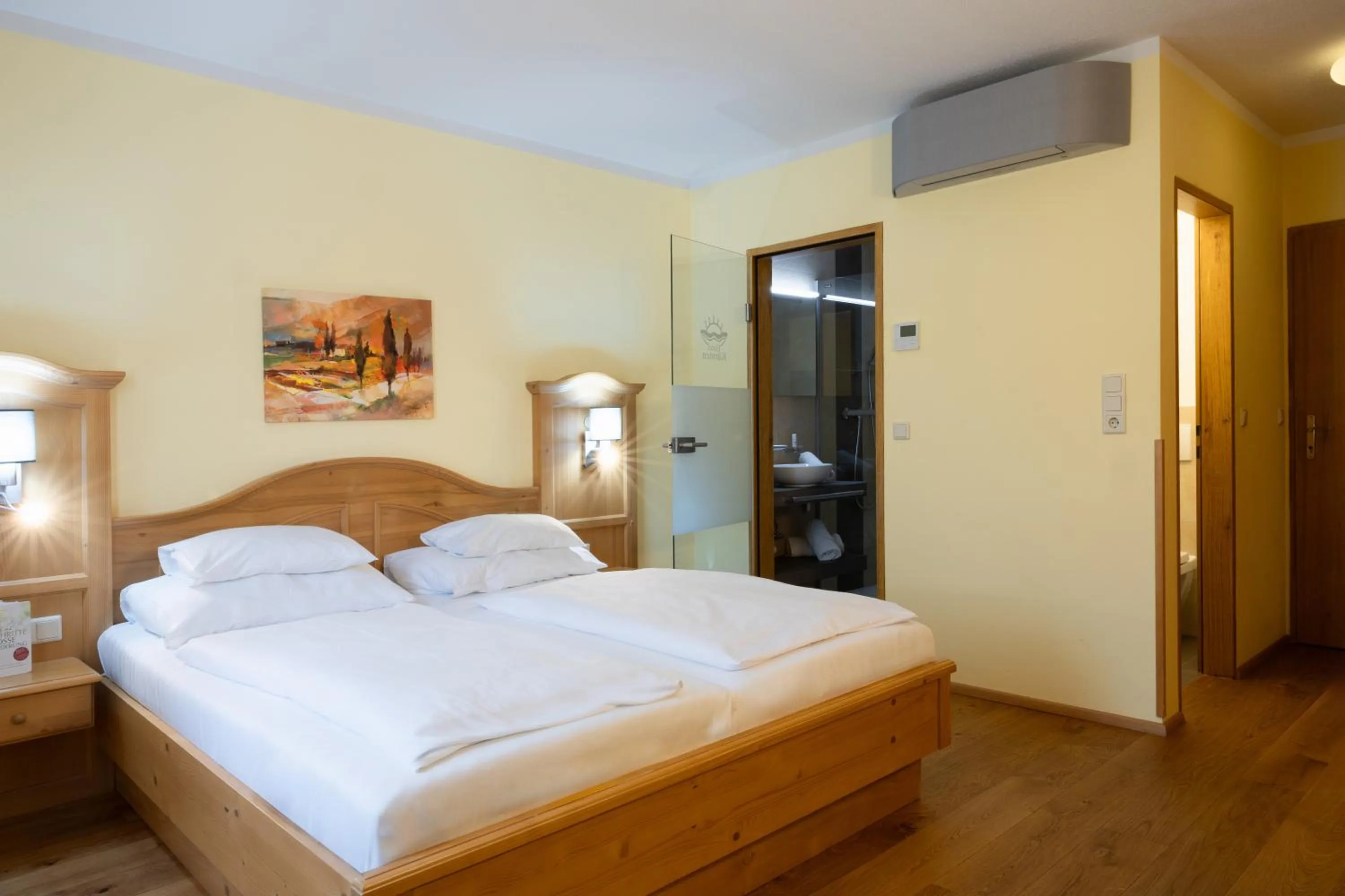 Bed in Hotel Kärnten