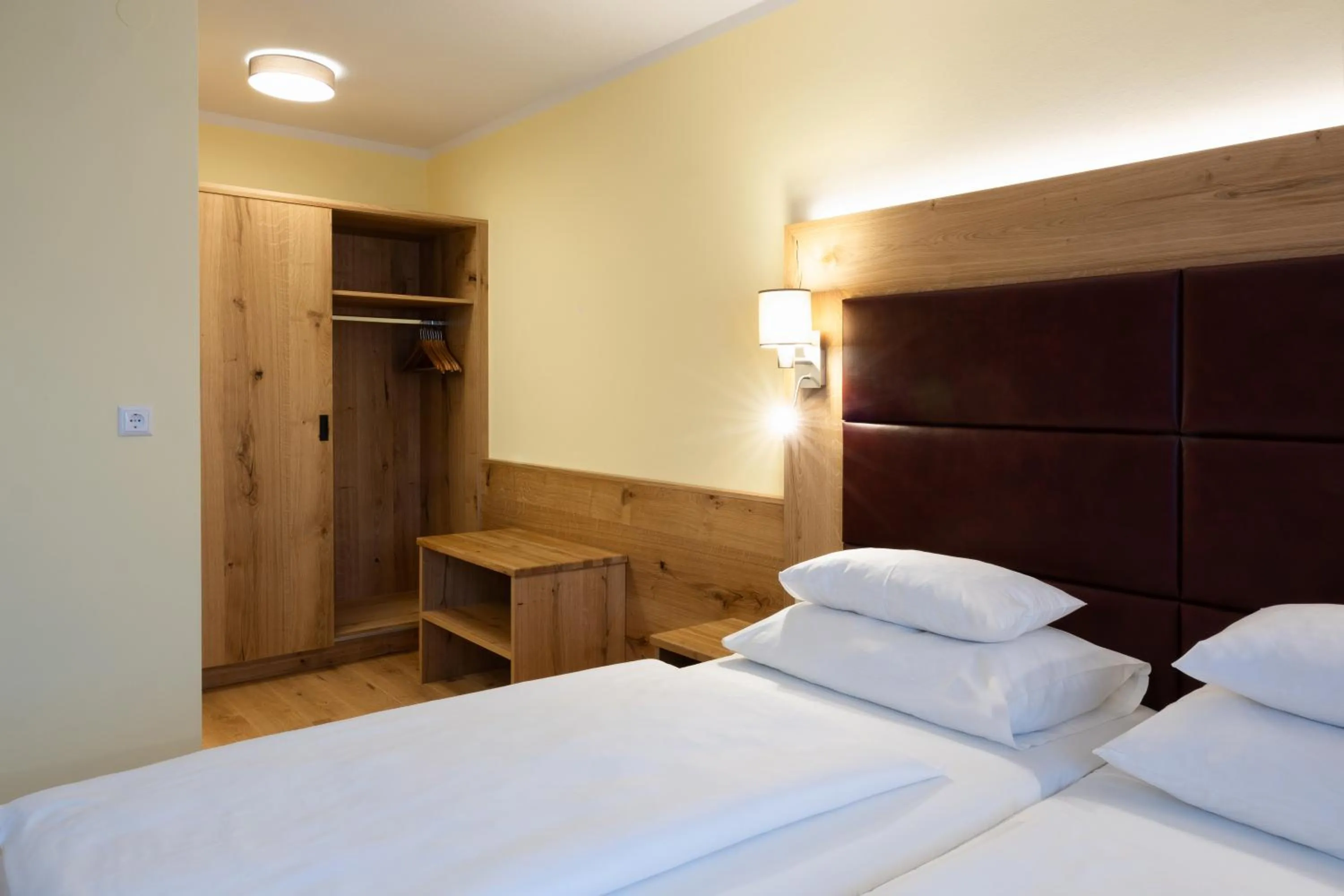 Bed in Hotel Kärnten