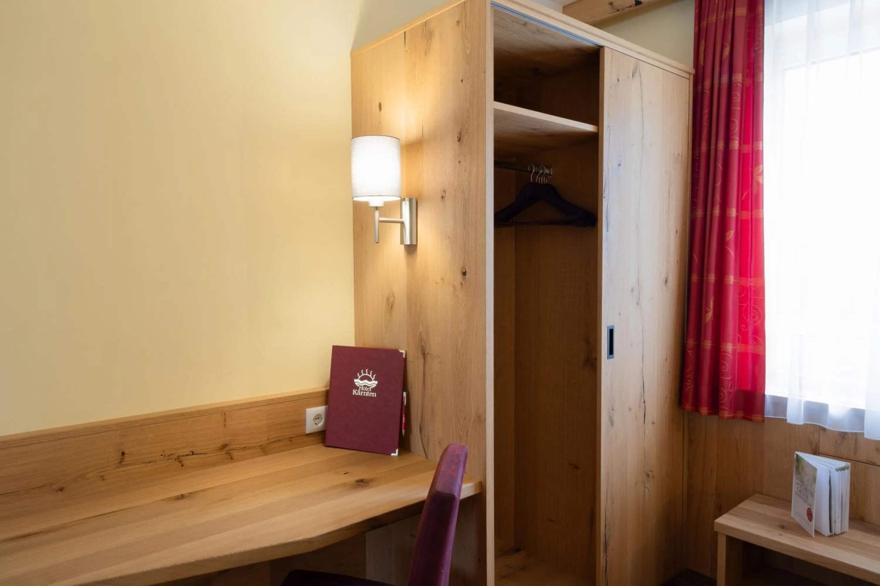 Seating area in Hotel Kärnten