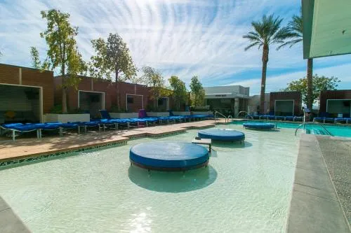 Palms Place strip view condo