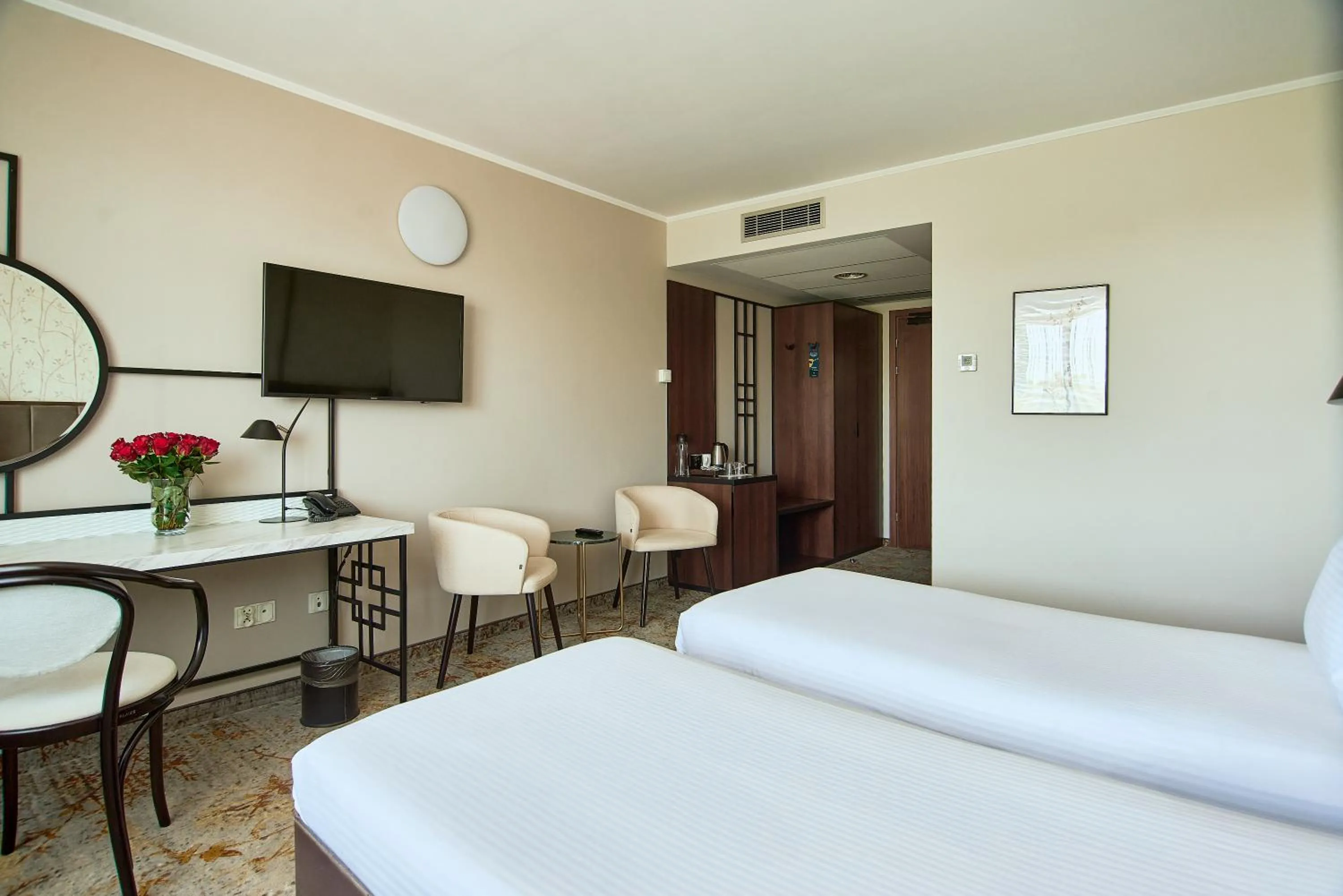 Bed in Metropolo by Golden Tulip Krakow