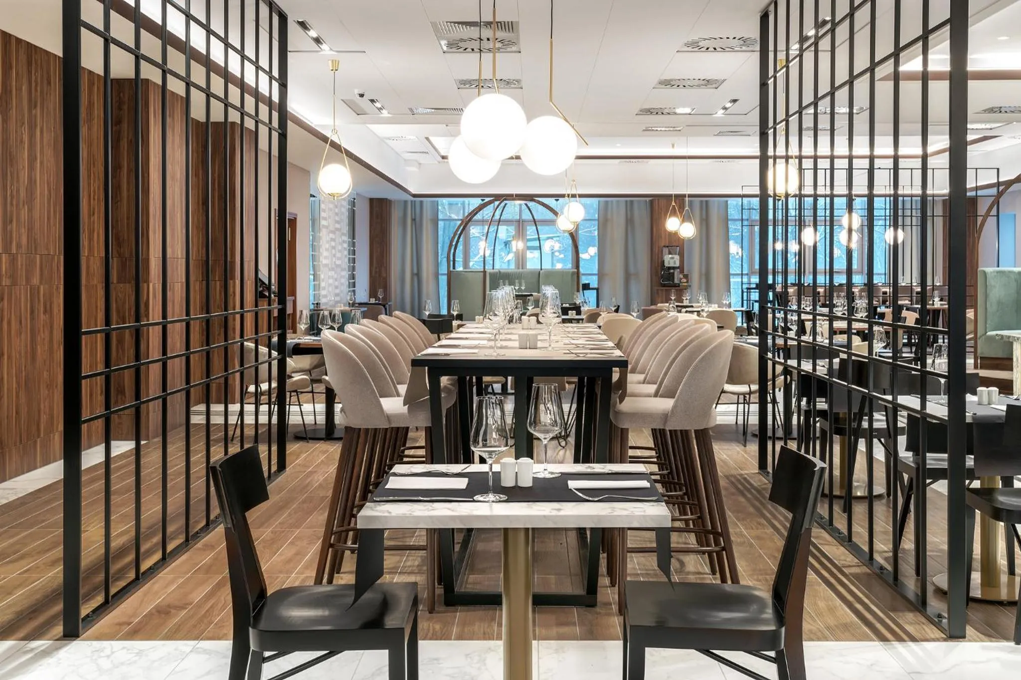 Buffet breakfast in Metropolo by Golden Tulip Krakow