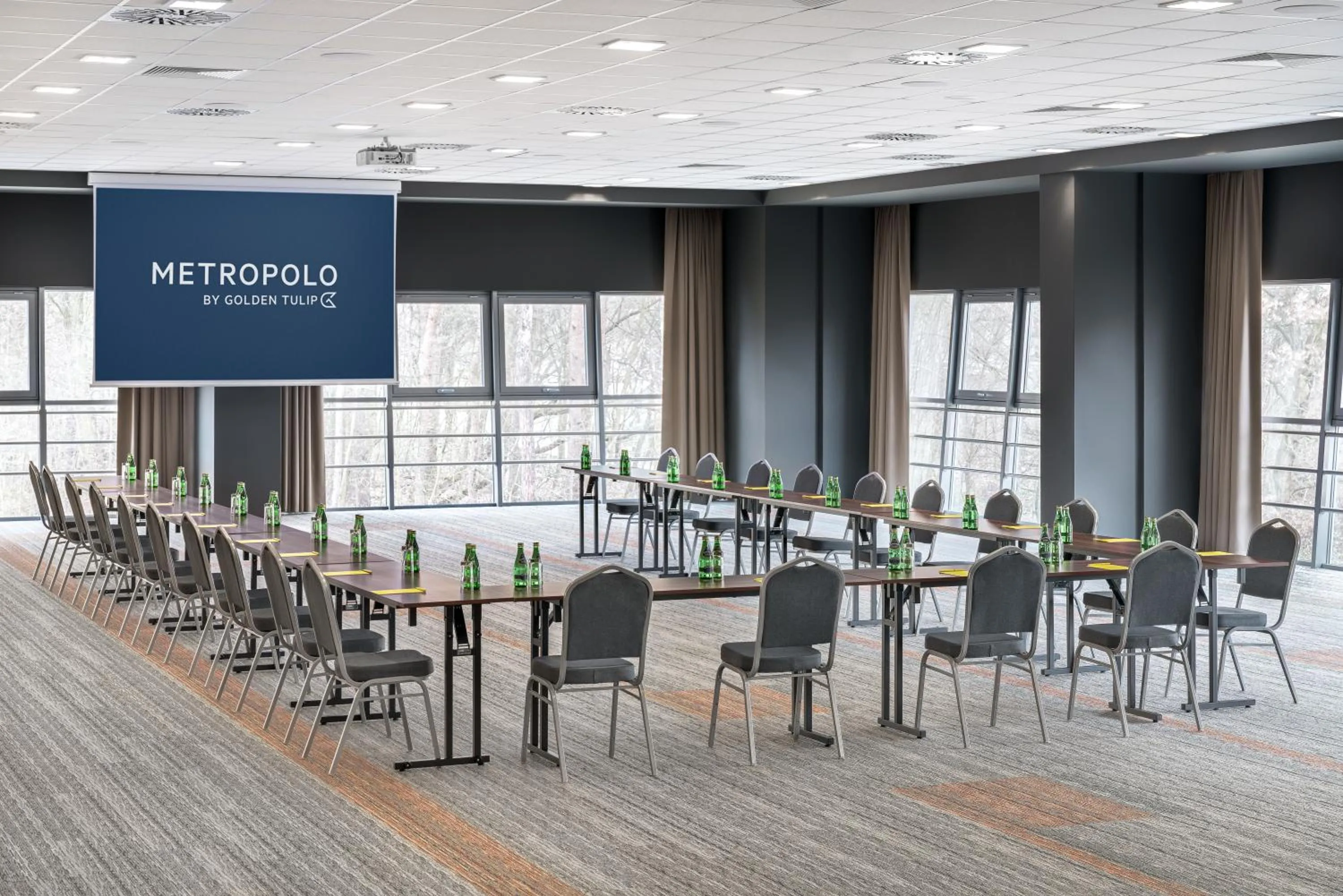 Meeting/conference room in Metropolo by Golden Tulip Krakow