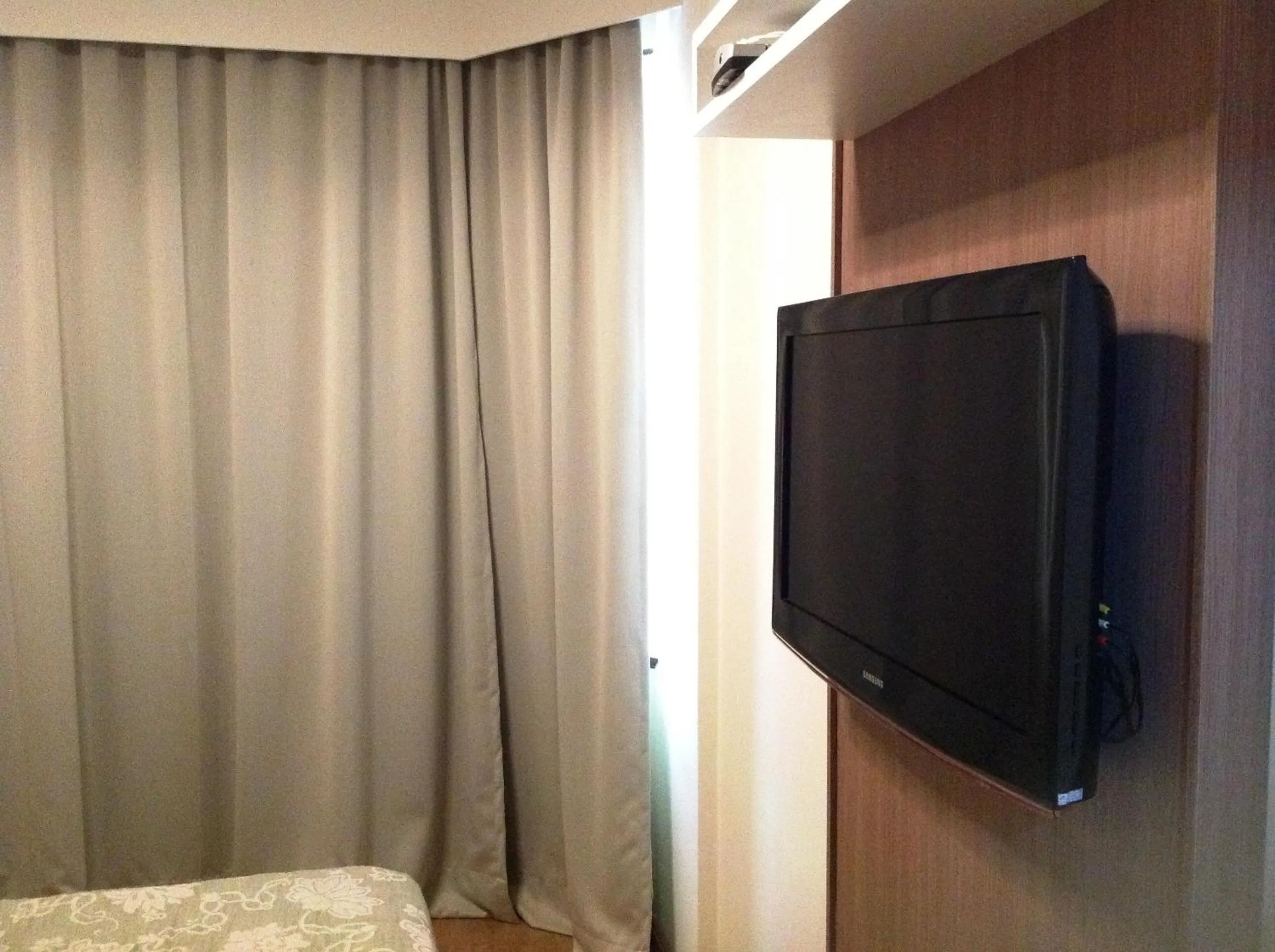 Bedroom in L'Hirondelle Flat Service