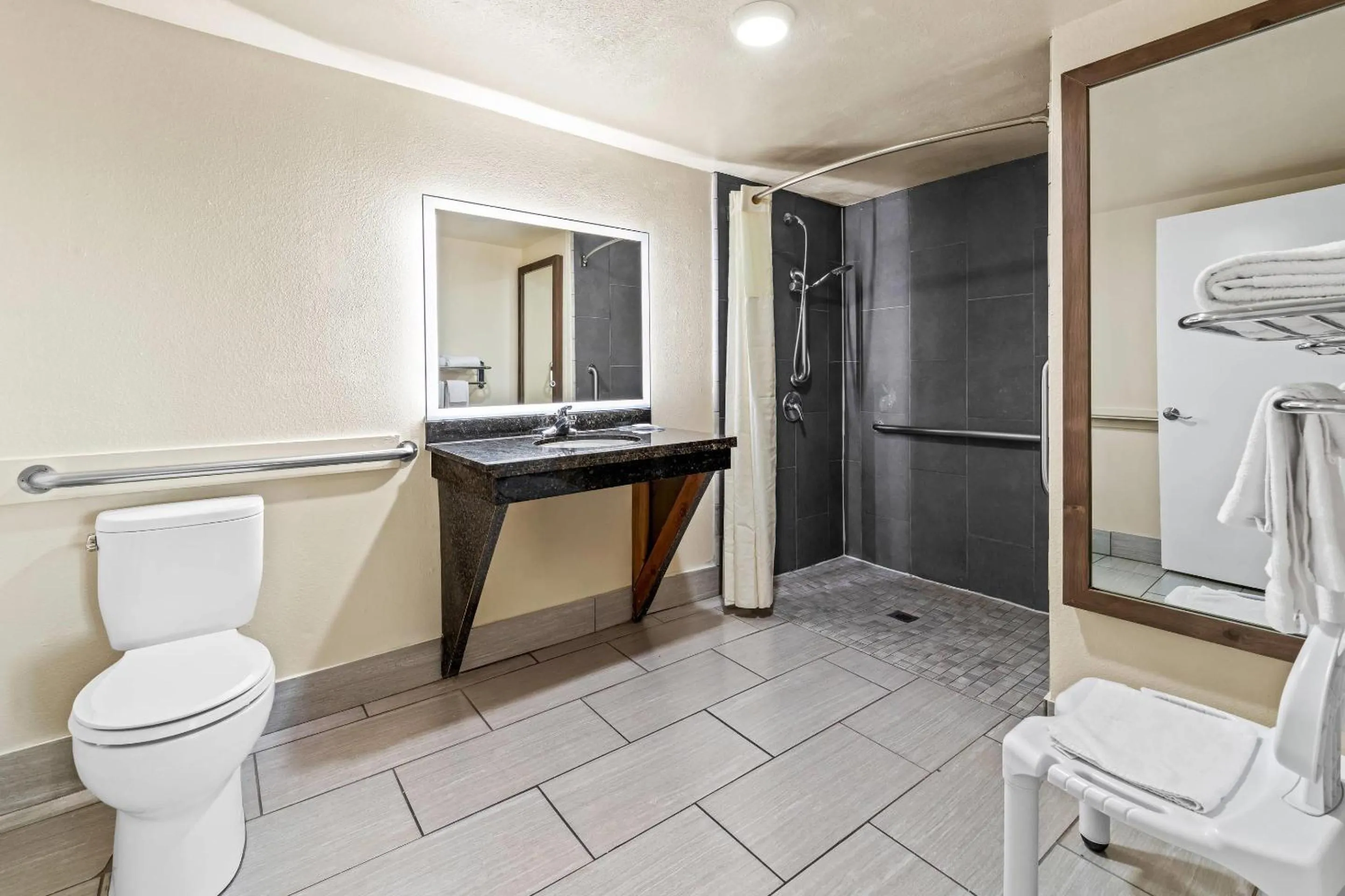 Bedroom in Quality Inn & Suites