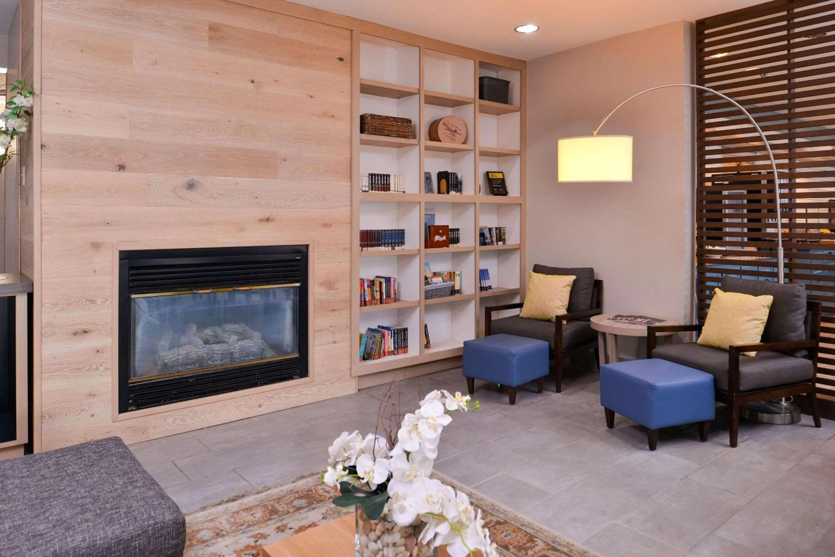 Lobby or reception in Country Inn & Suites by Radisson, Omaha Airport, IA