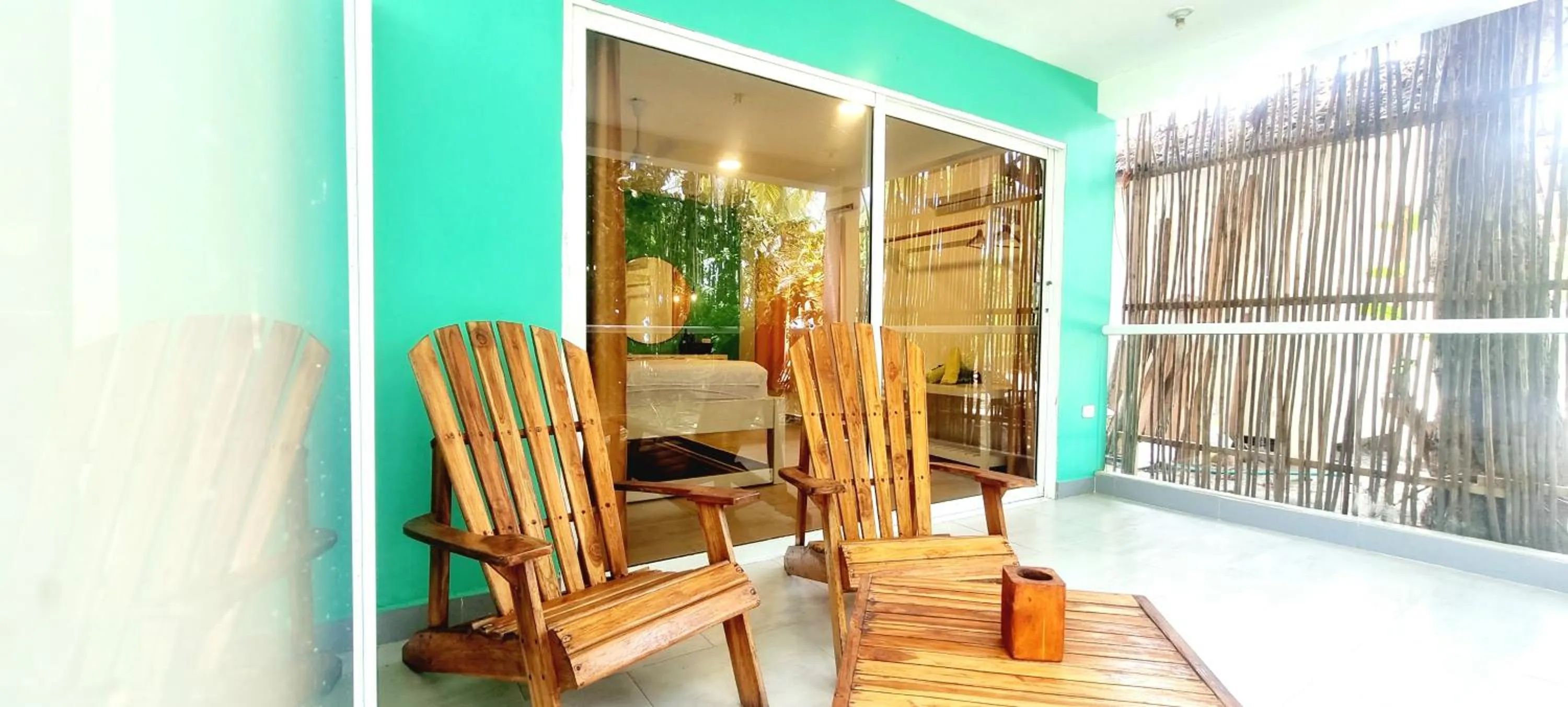 Living room in Blue Mango Beach Hotel
