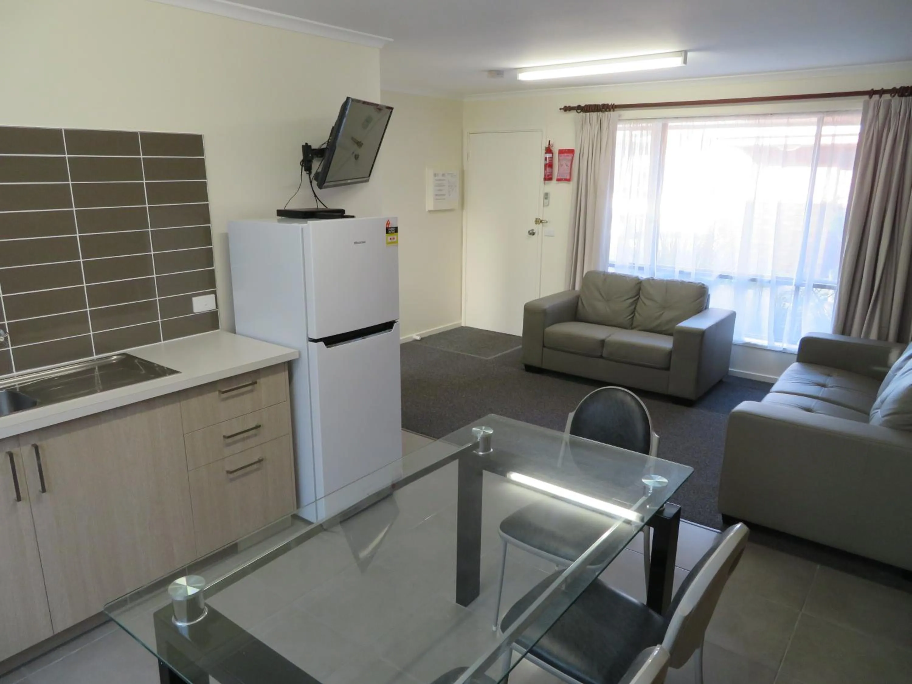 Kitchen or kitchenette in Warrnambool Motel and Holiday Park