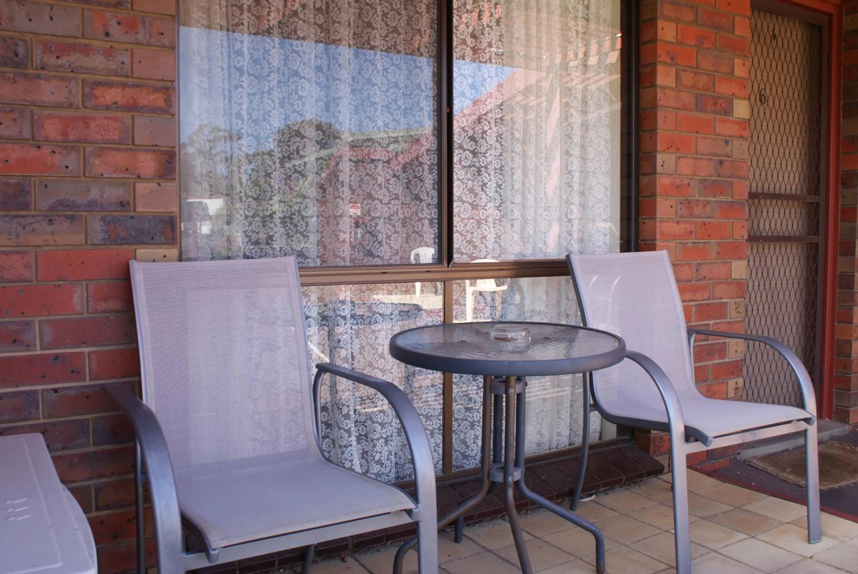 Patio in Warrnambool Motel and Holiday Park