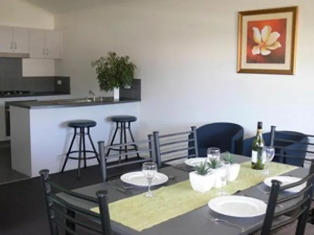 Dining area in Sovereign Views Apartments