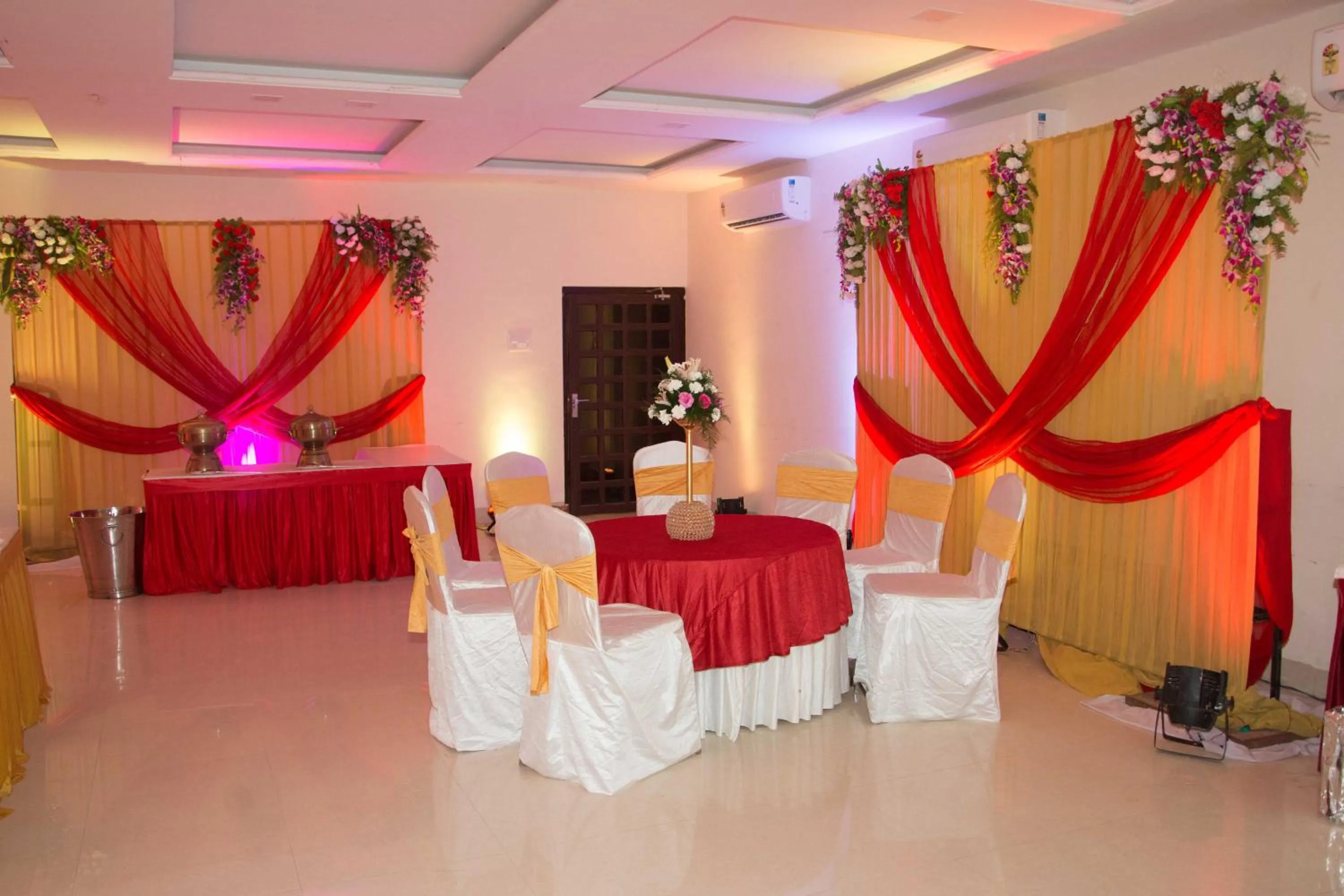 Banquet/Function facilities in Comfort Inn Shubhra, Ghazipur