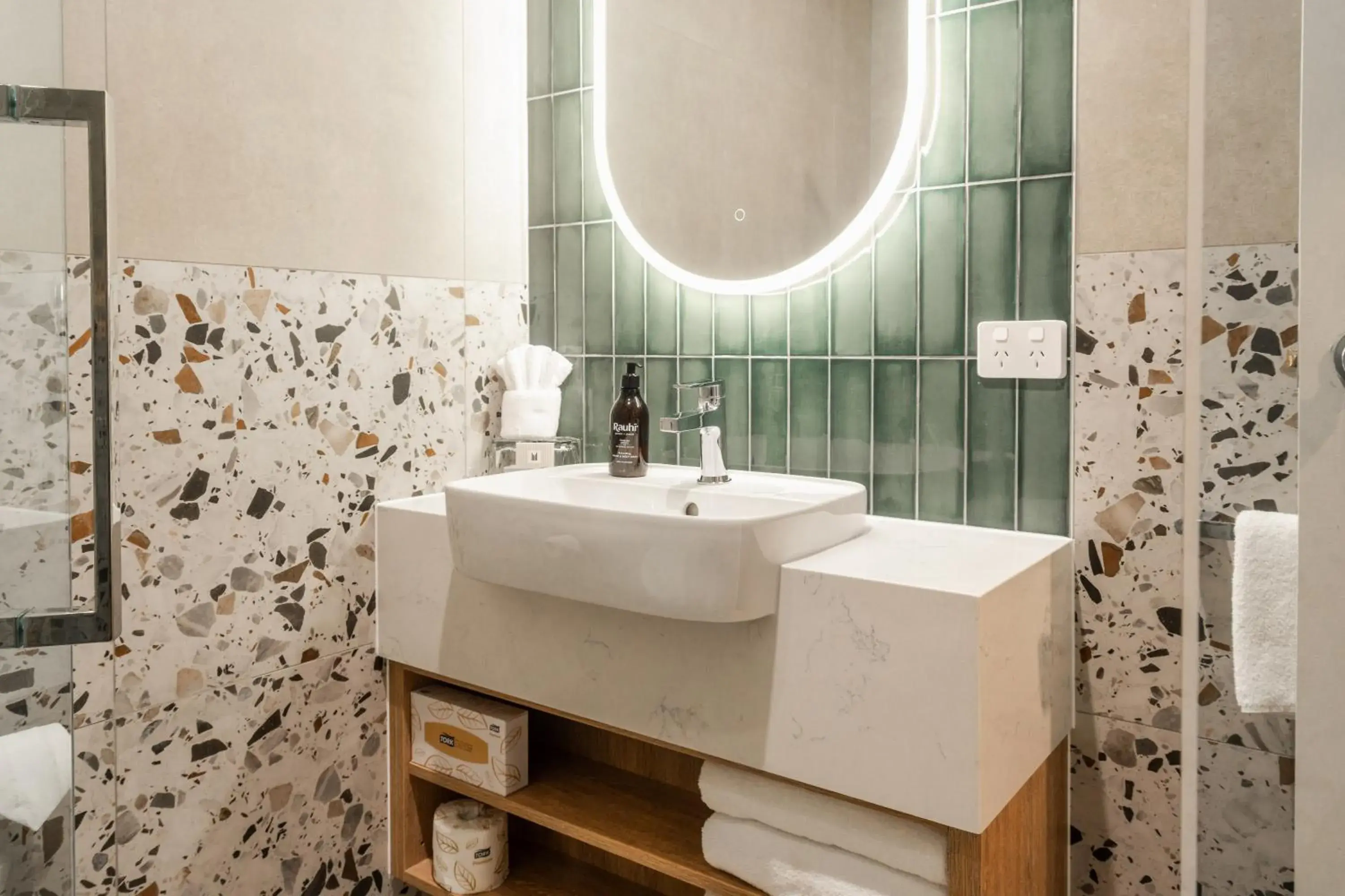 Superior Harbourview 1 King in Copthorne Hotel & Resort Bay Of Islands Superior Harbourview 1 King in Copthorne Hotel & Resort Bay Of Islands