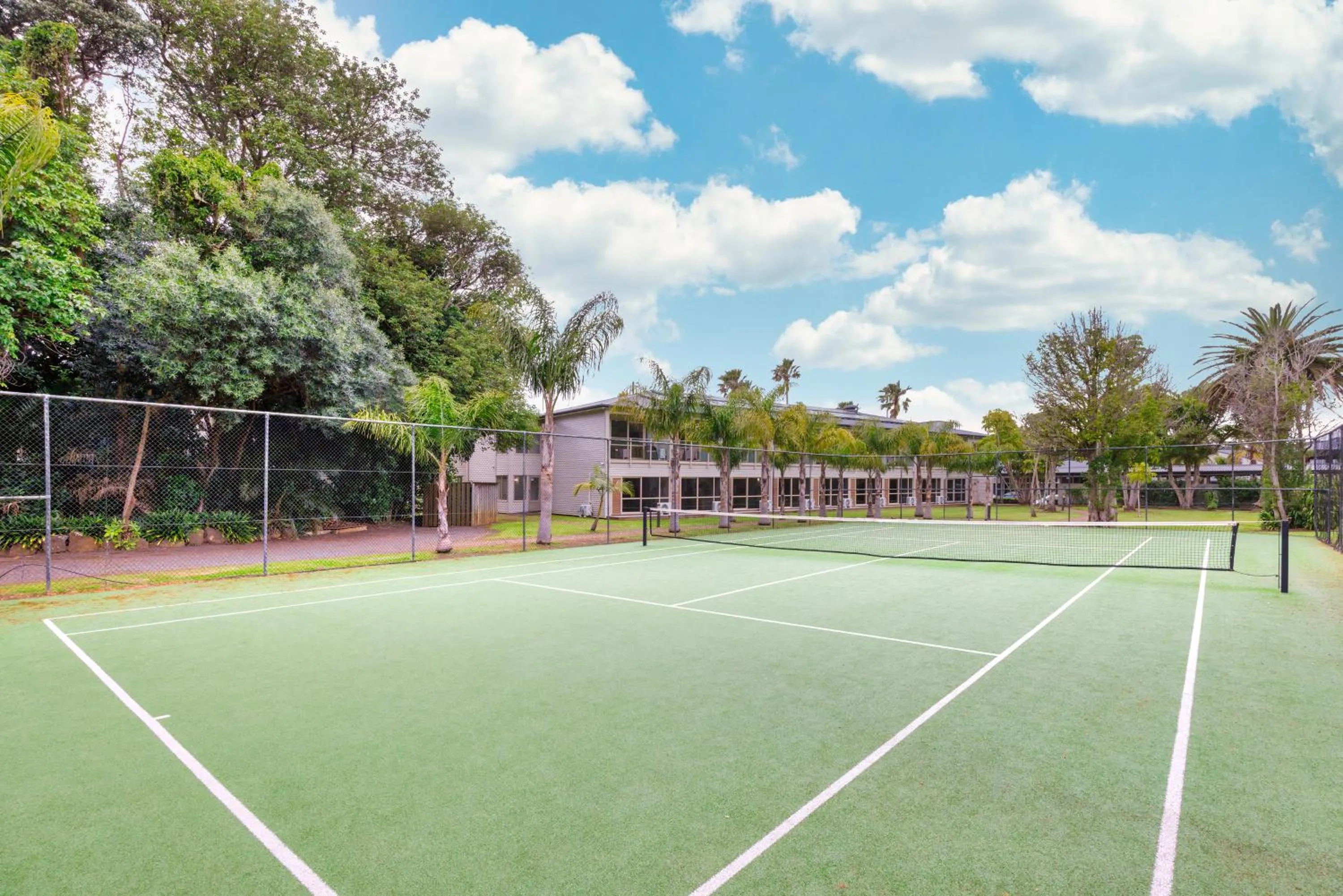 Tennis court in Copthorne Hotel & Resort Bay Of Islands