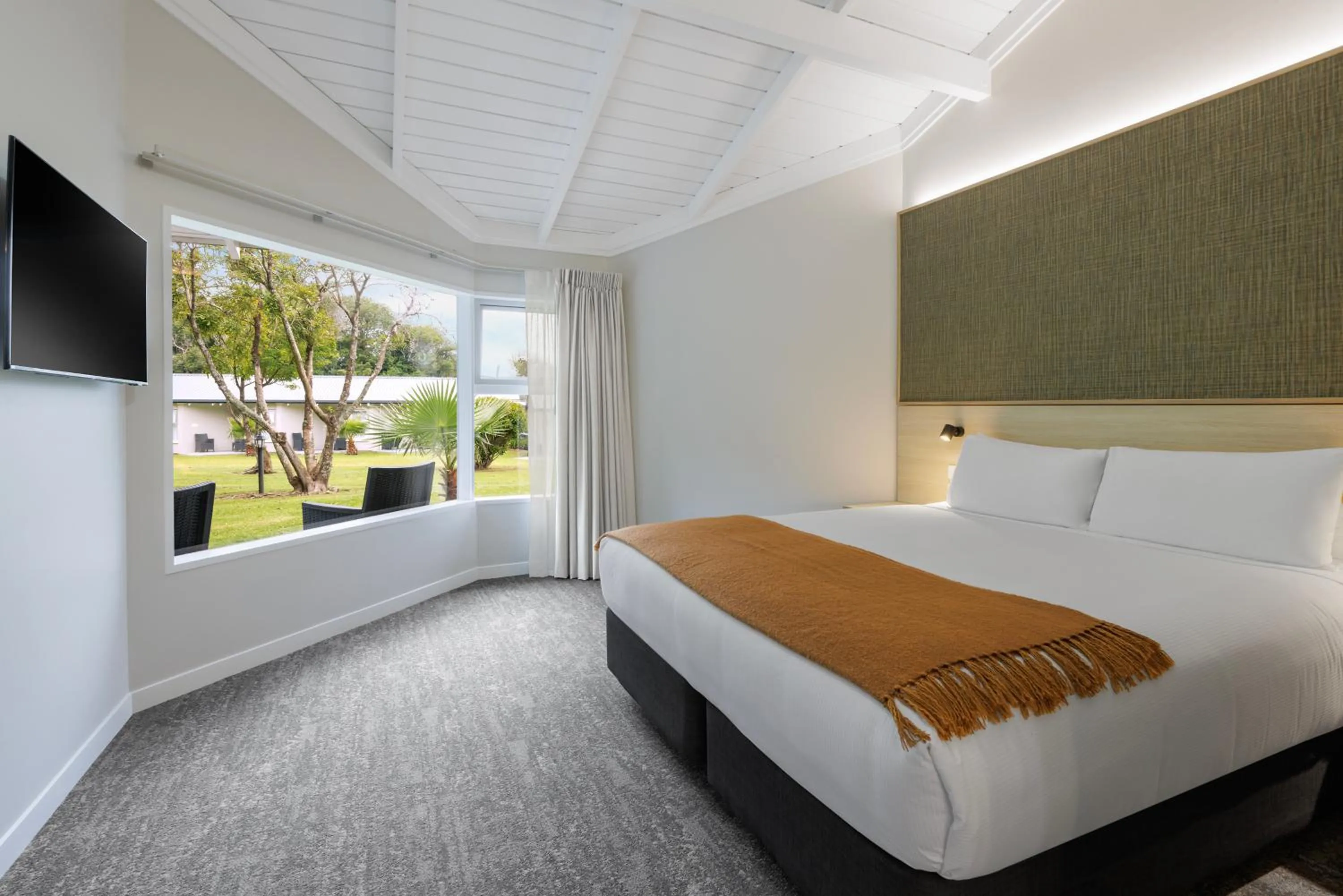 Bed in Copthorne Hotel & Resort Bay Of Islands