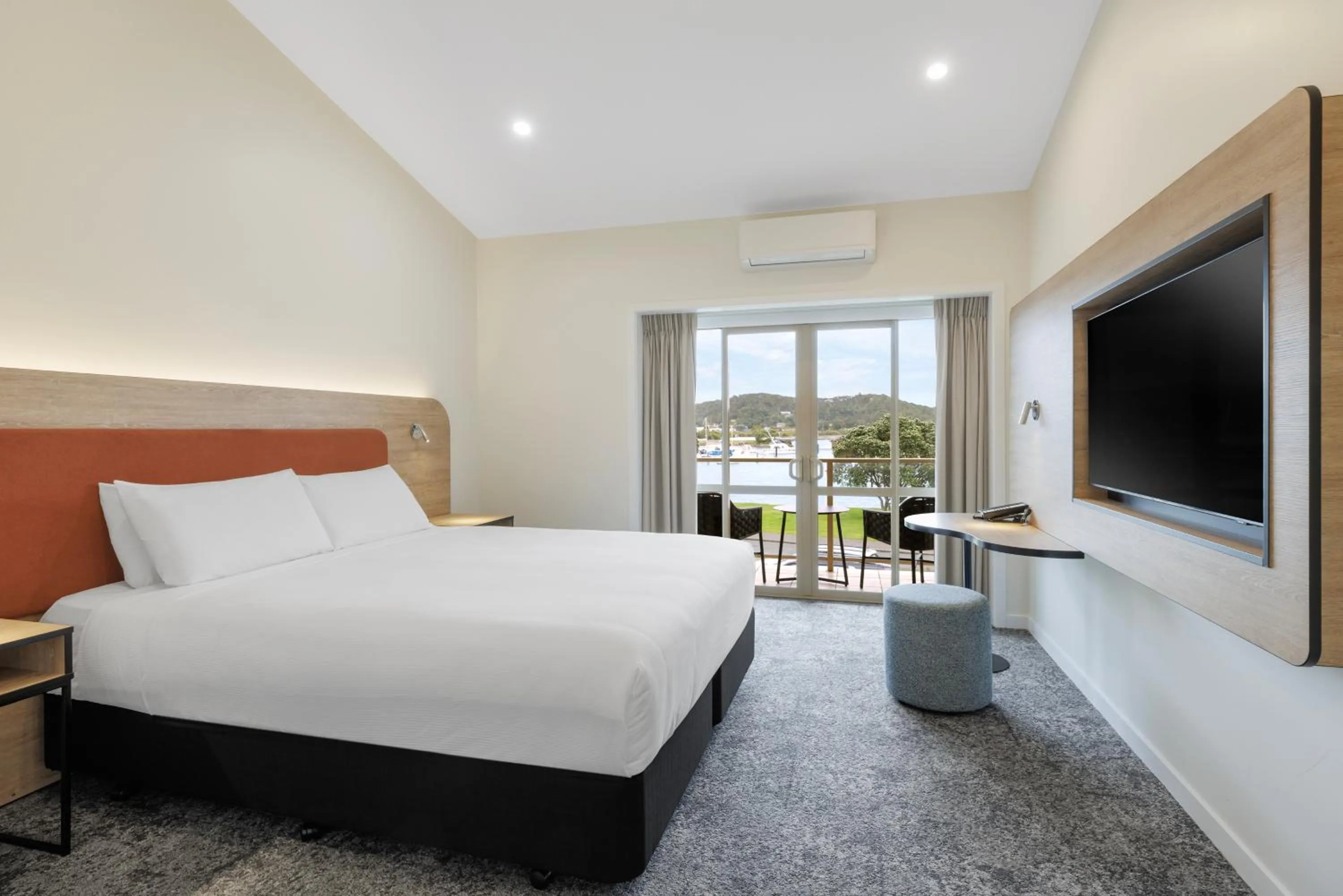 Bed in Copthorne Hotel & Resort Bay Of Islands