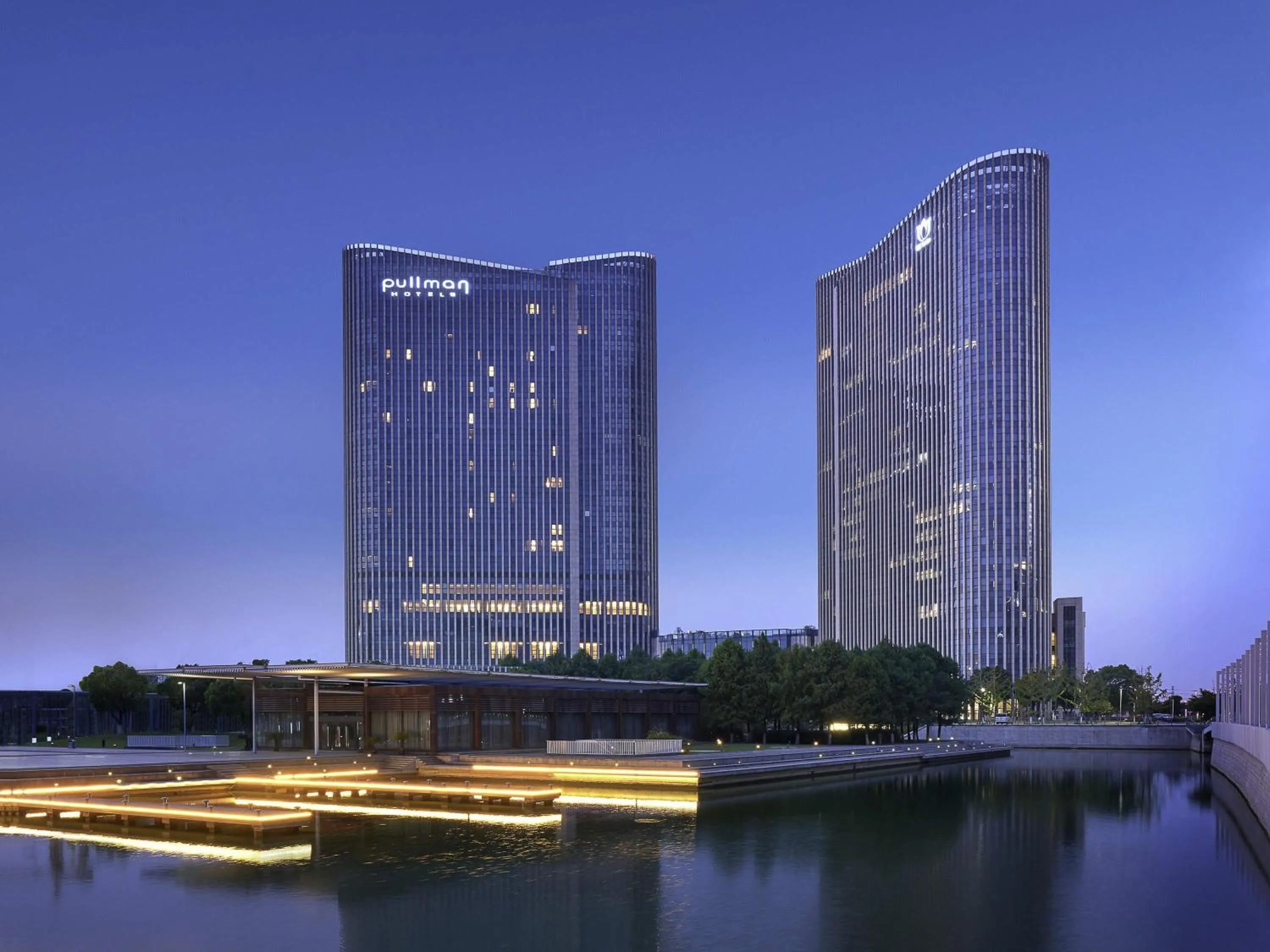 Property building in Pullman Wuxi New Lake