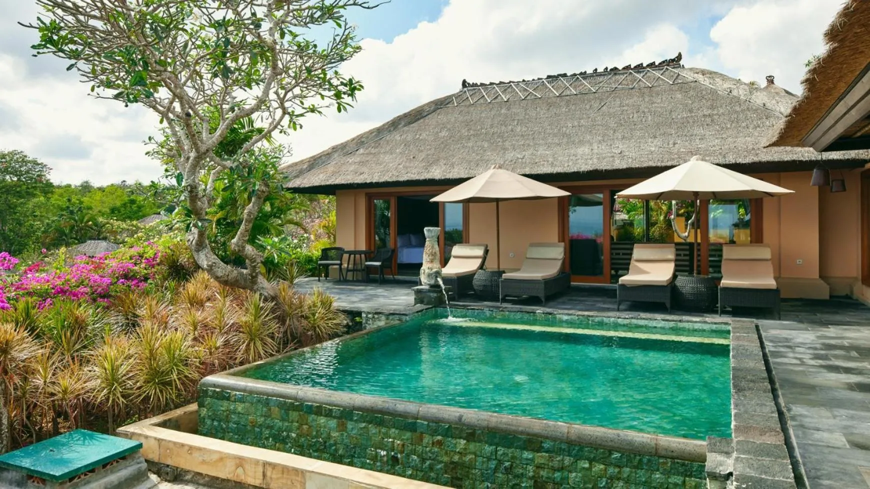 Garden in AYANA Villas Bali