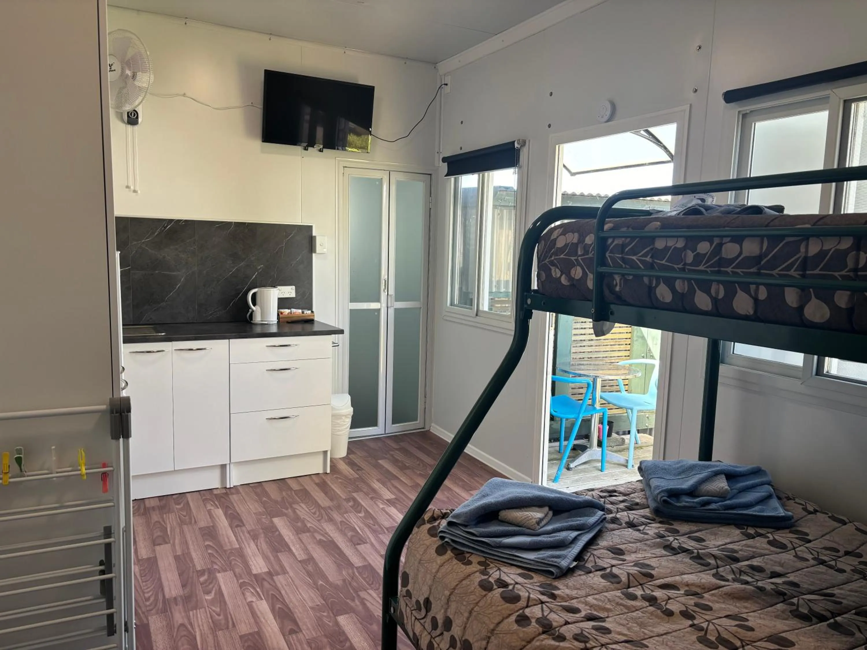 Triple Room with Private Bathroom in Westshore Holiday Park
