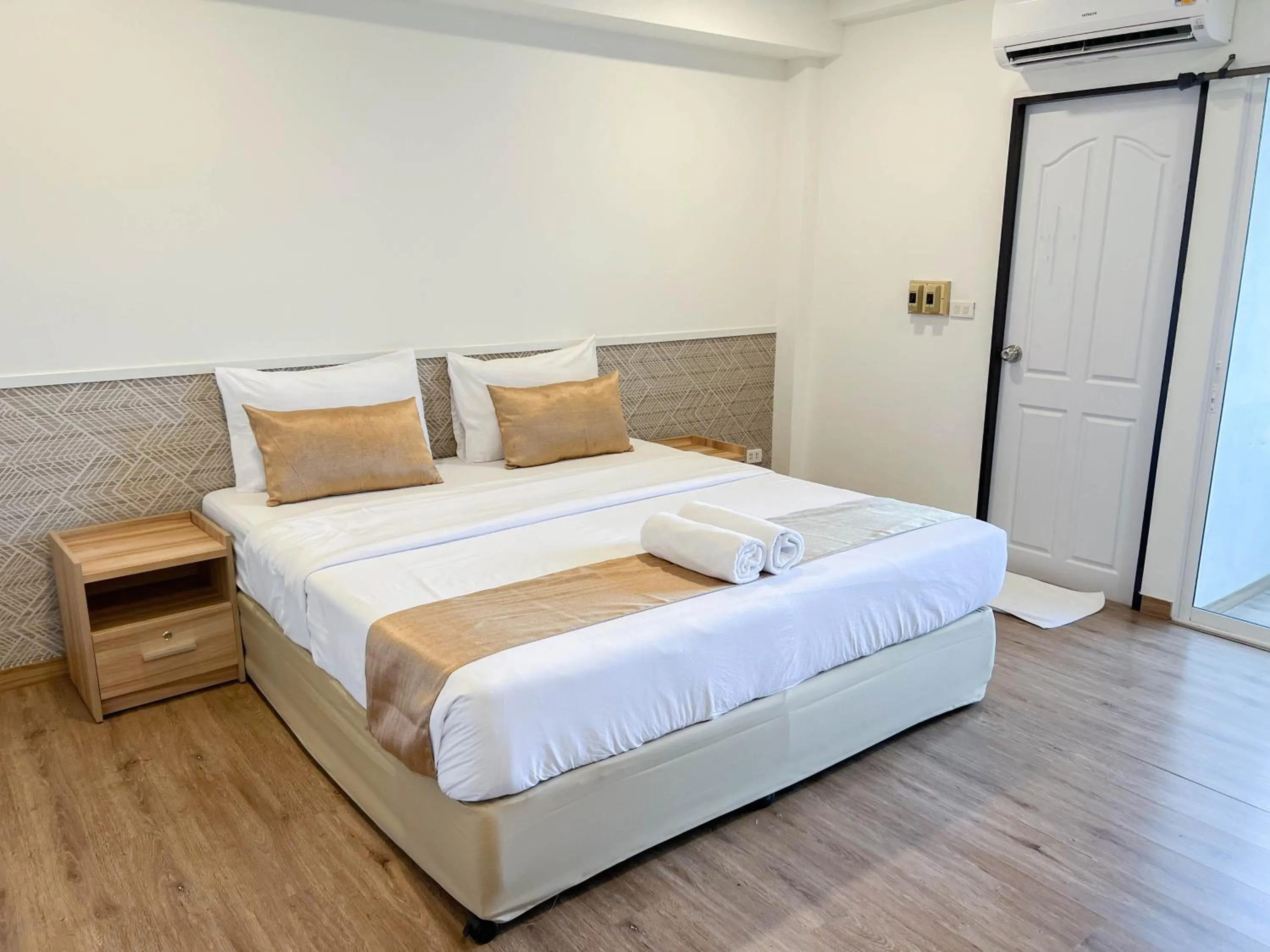 Bed in Inspire House Hotel