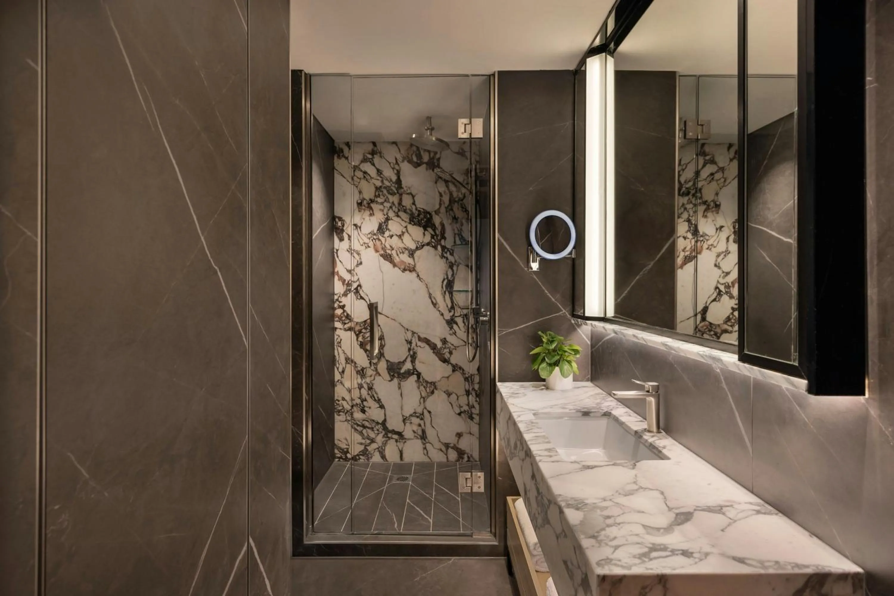 Photo of the whole room in JW Marriott Auckland