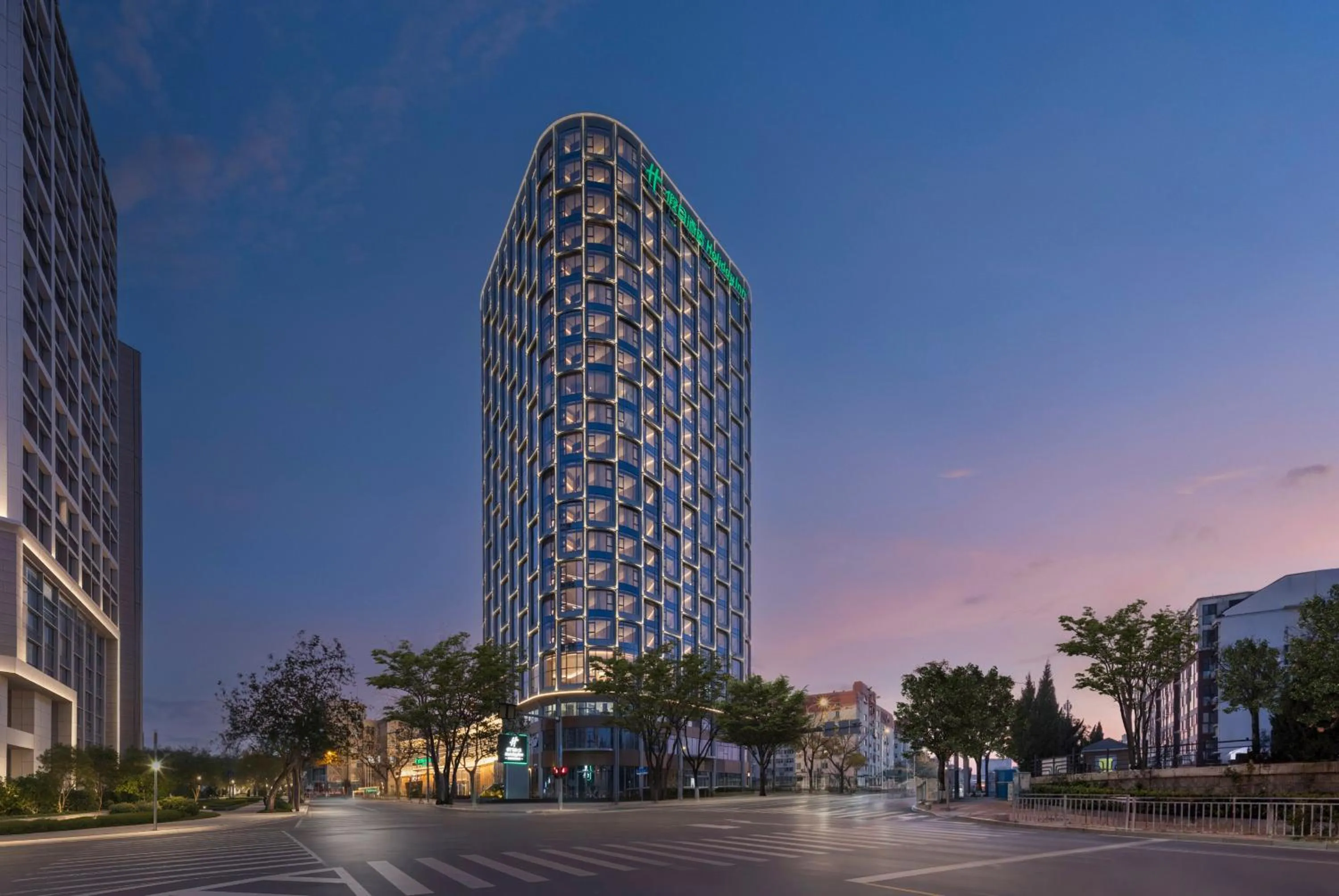 Property building in Holiday Inn Express Qingdao Shibei by IHG