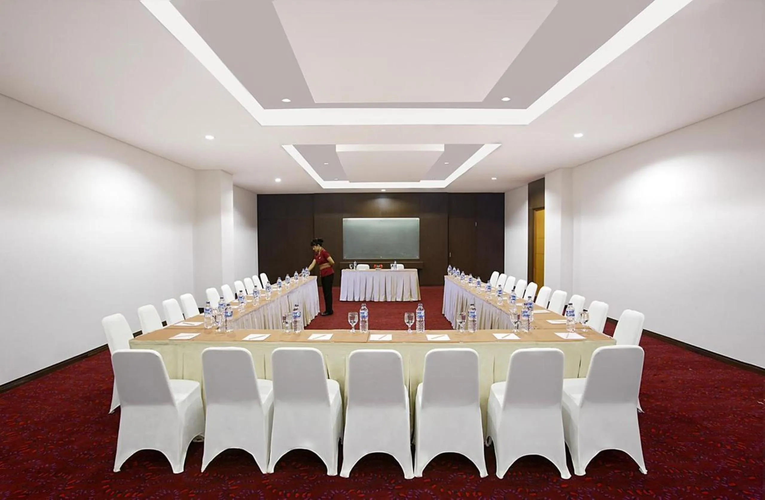 Banquet/Function facilities in Hotel Santika Palu