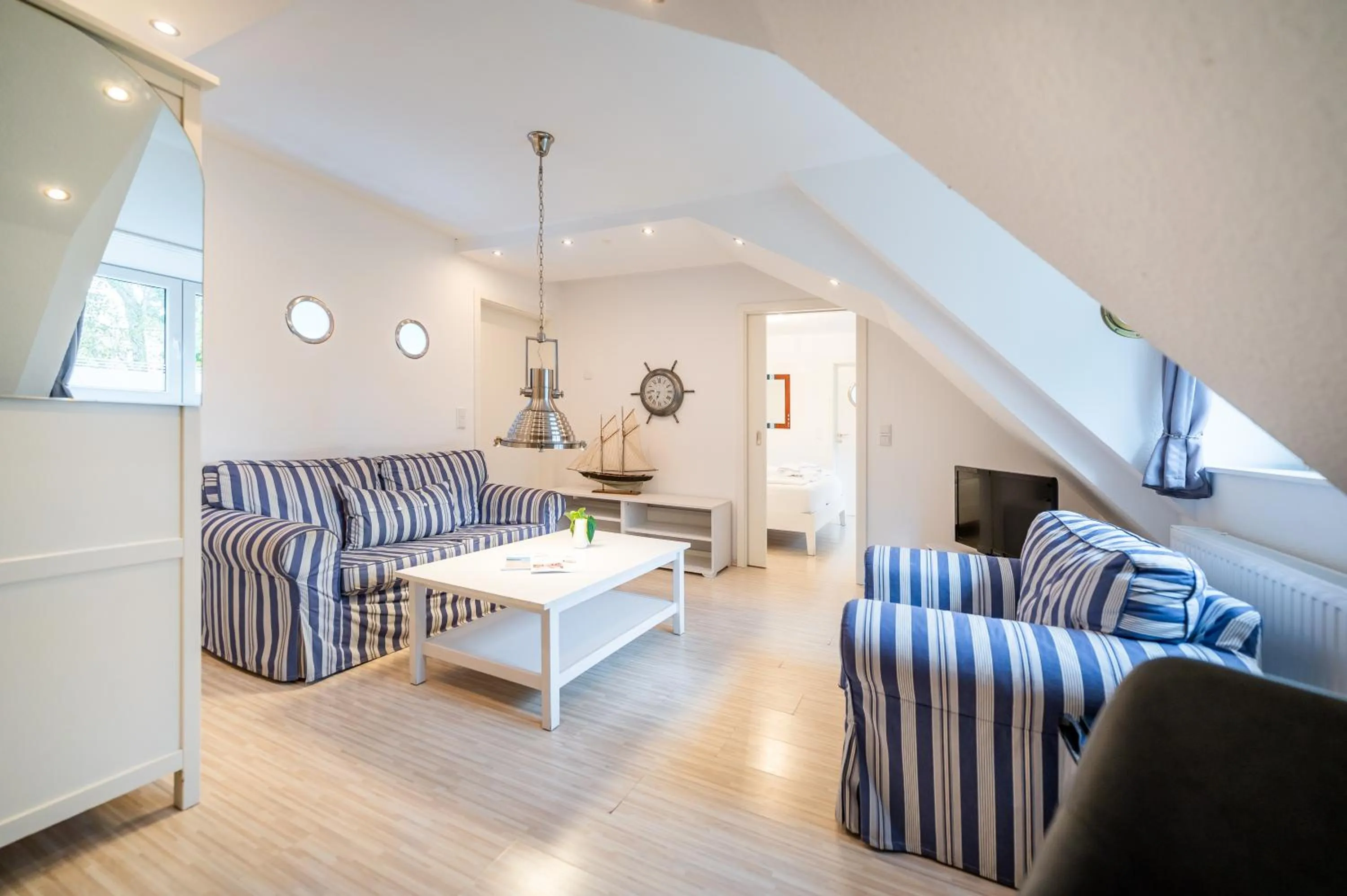 Living room in Oma's Küche & Quartier