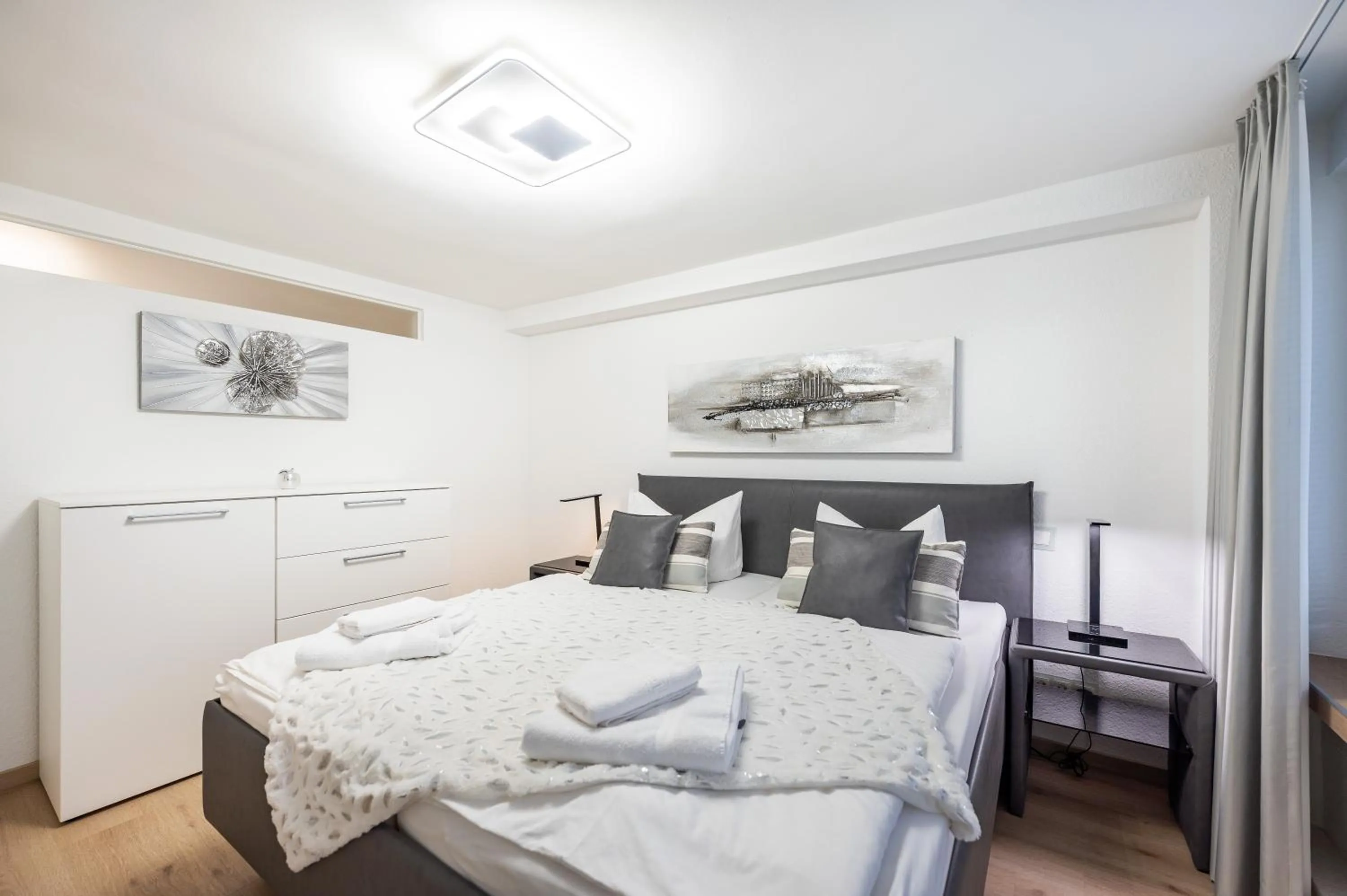 Bedroom, Bed in Oma's Küche & Quartier