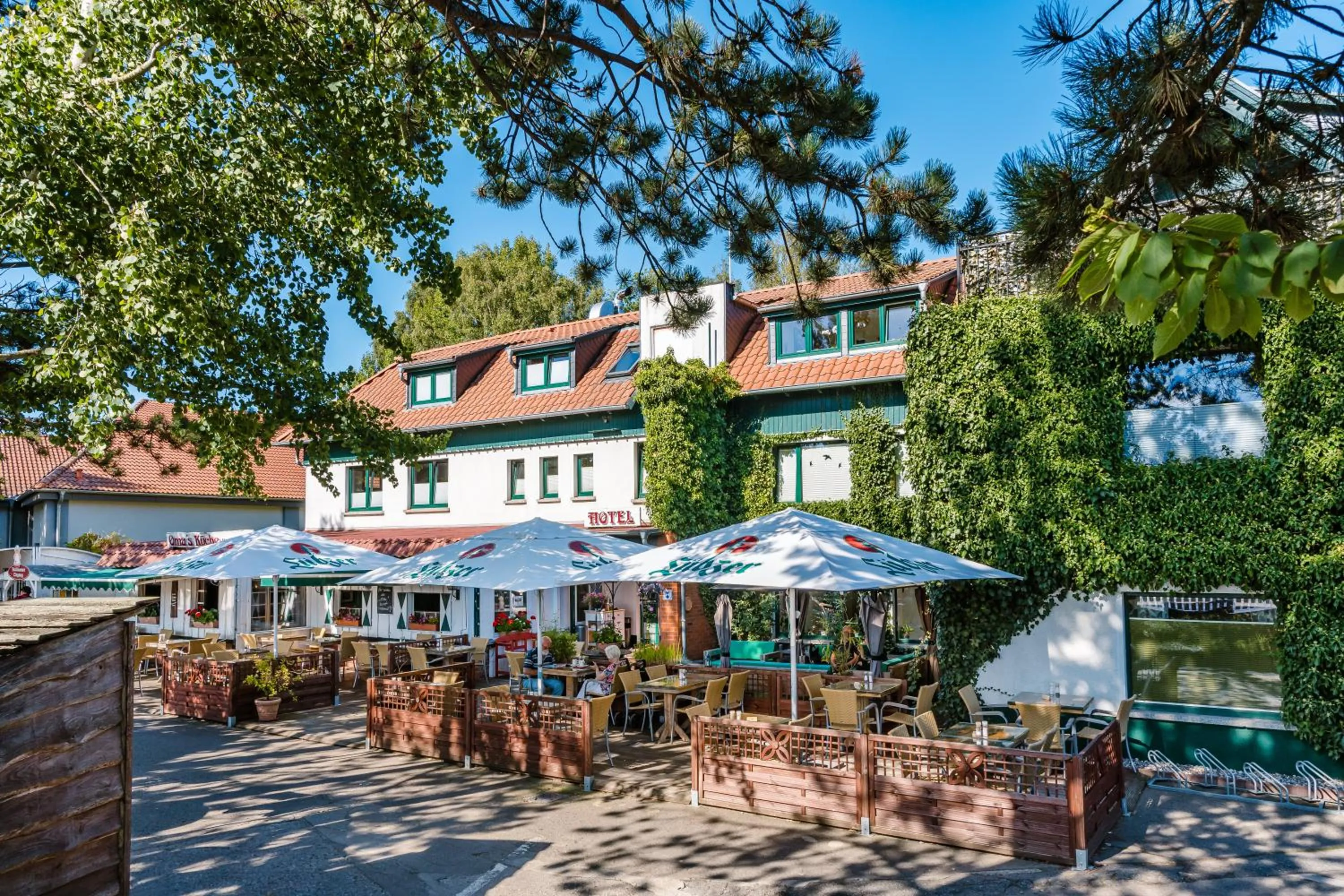 Property building in Oma's Küche & Quartier