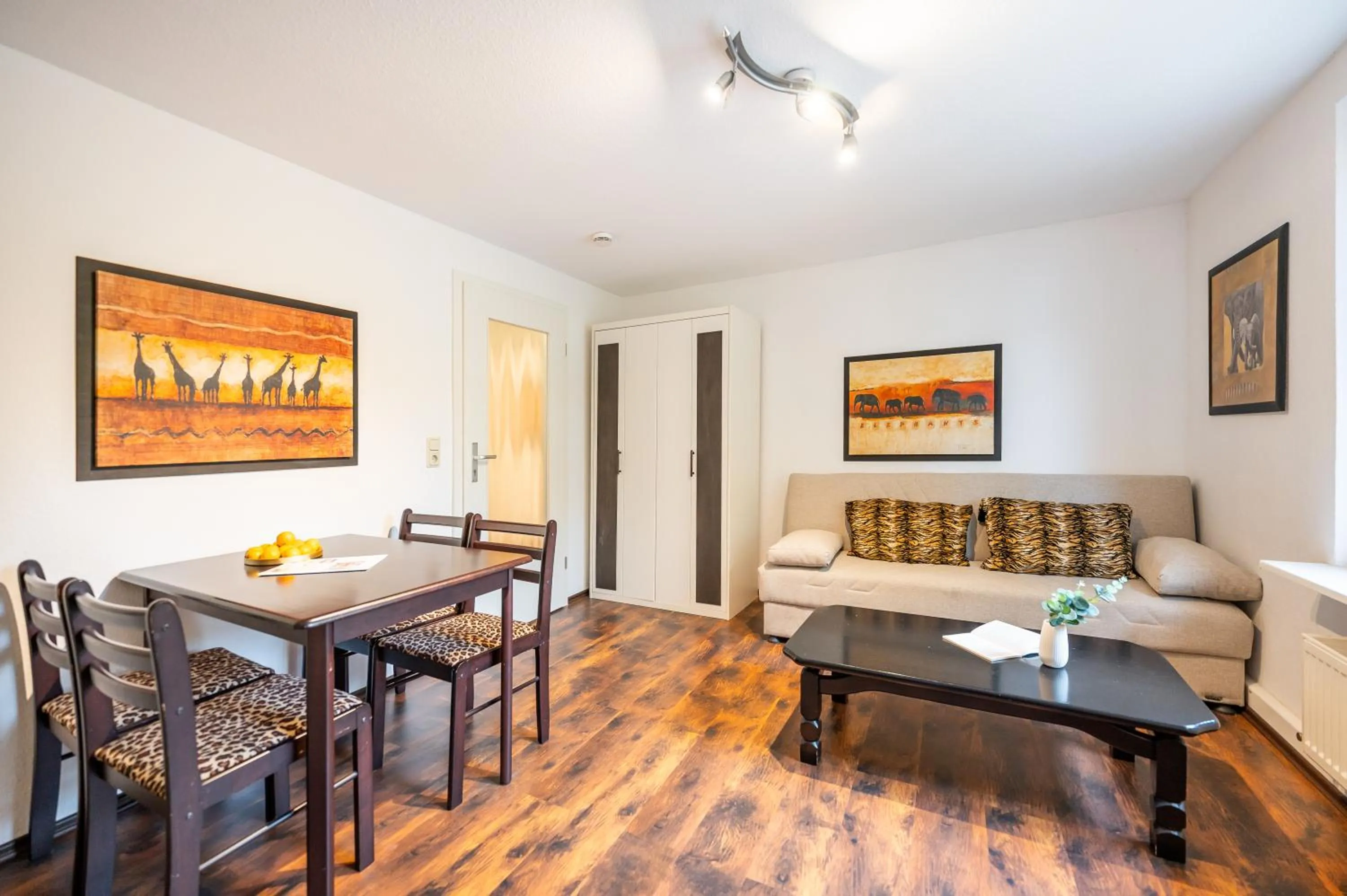 Living room in Oma's Küche & Quartier