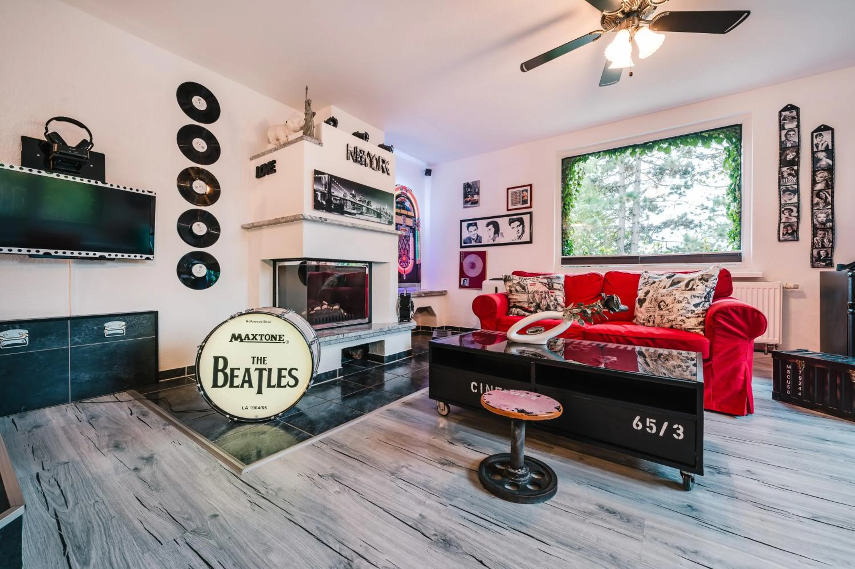 Photo of the whole room in Oma's Küche & Quartier