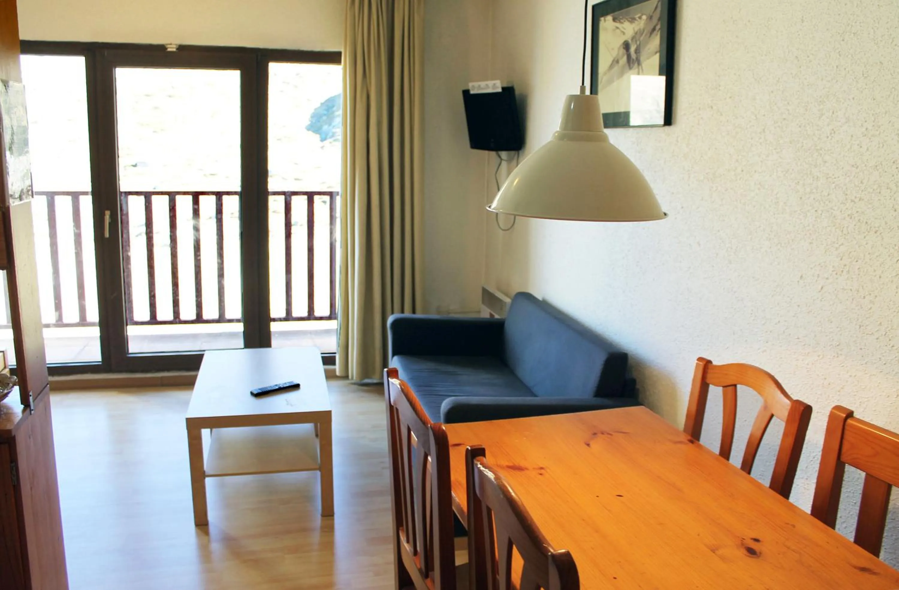 Living room in Apartamentos Paradis Blanc 3000