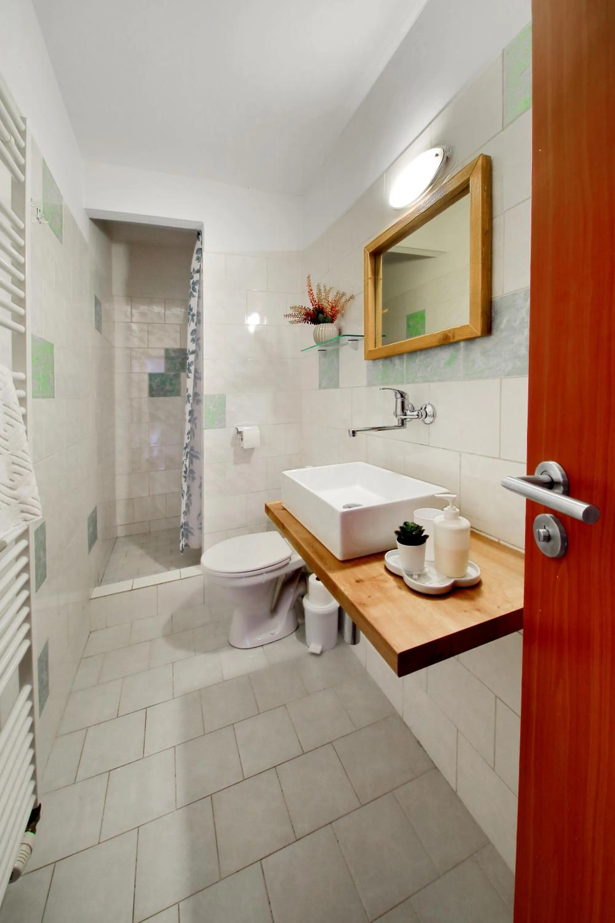 Bathroom in Hotel BRADA