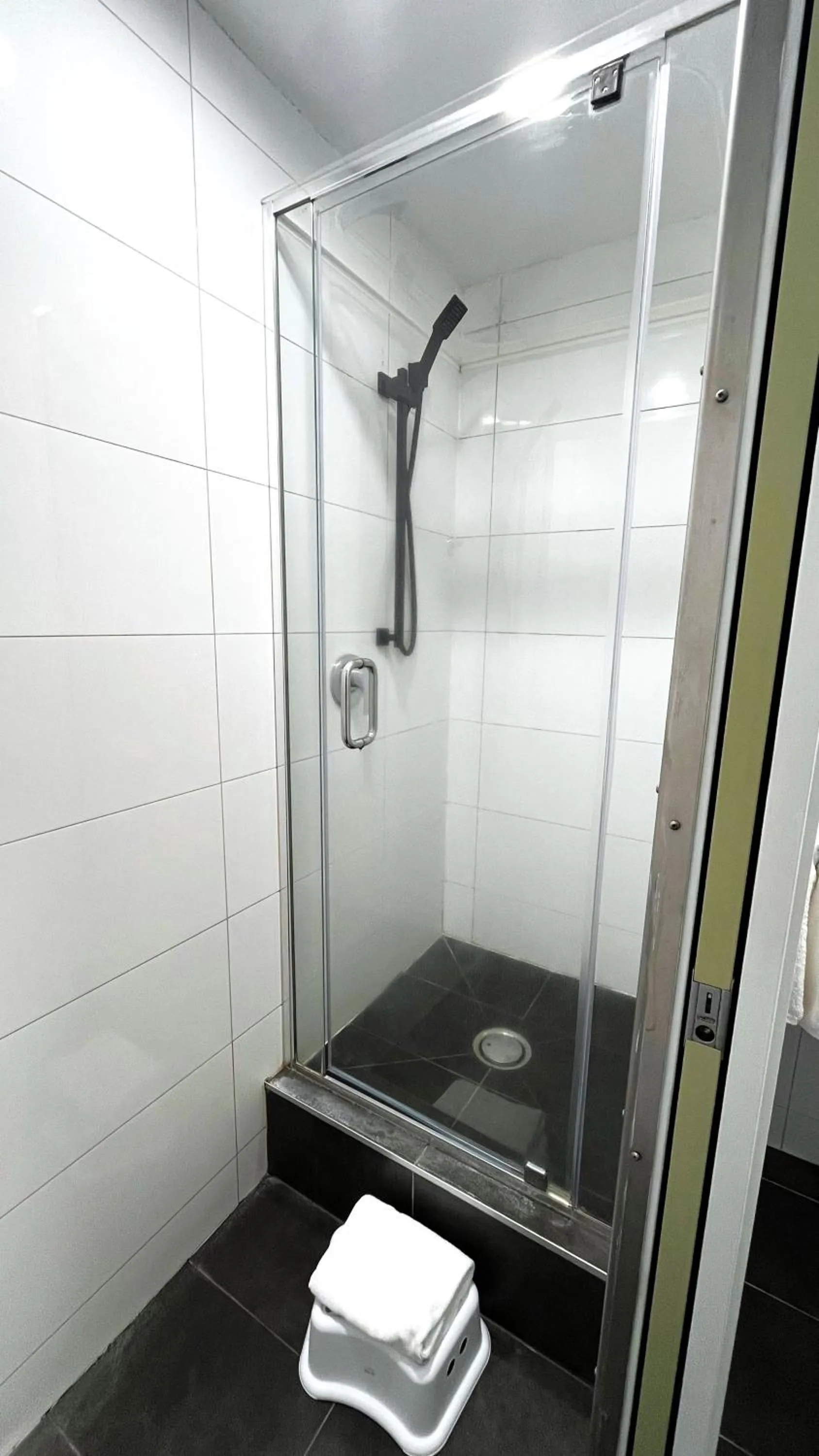 Bathroom in Urban Lounge Sleepery, SureStay Collection by BW