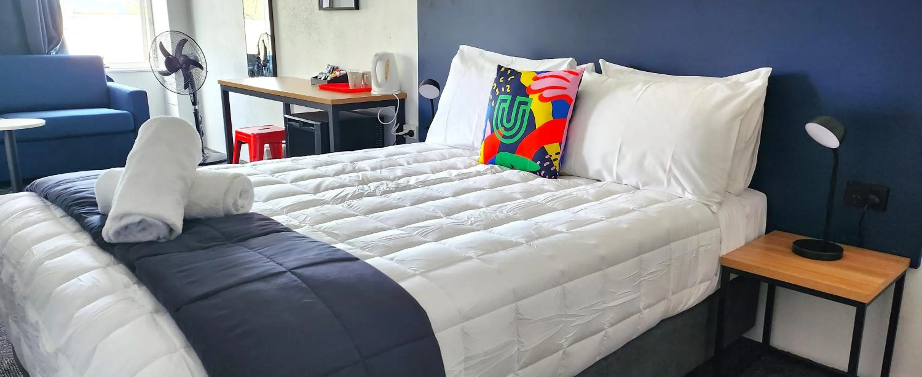 Bed in Urban Lounge Sleepery, SureStay Collection by BW