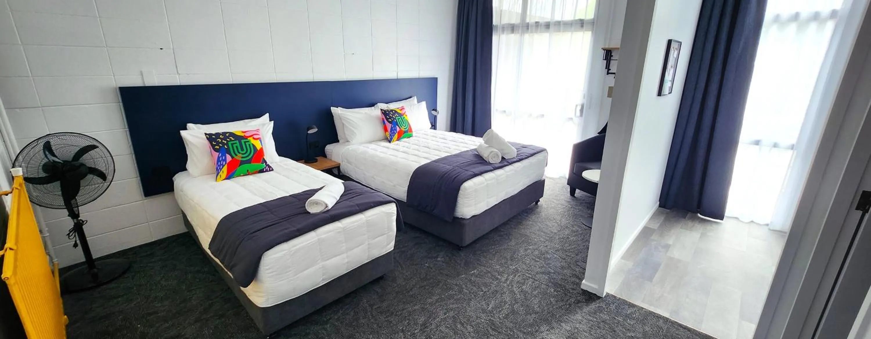 Bed in Urban Lounge Sleepery, SureStay Collection by BW