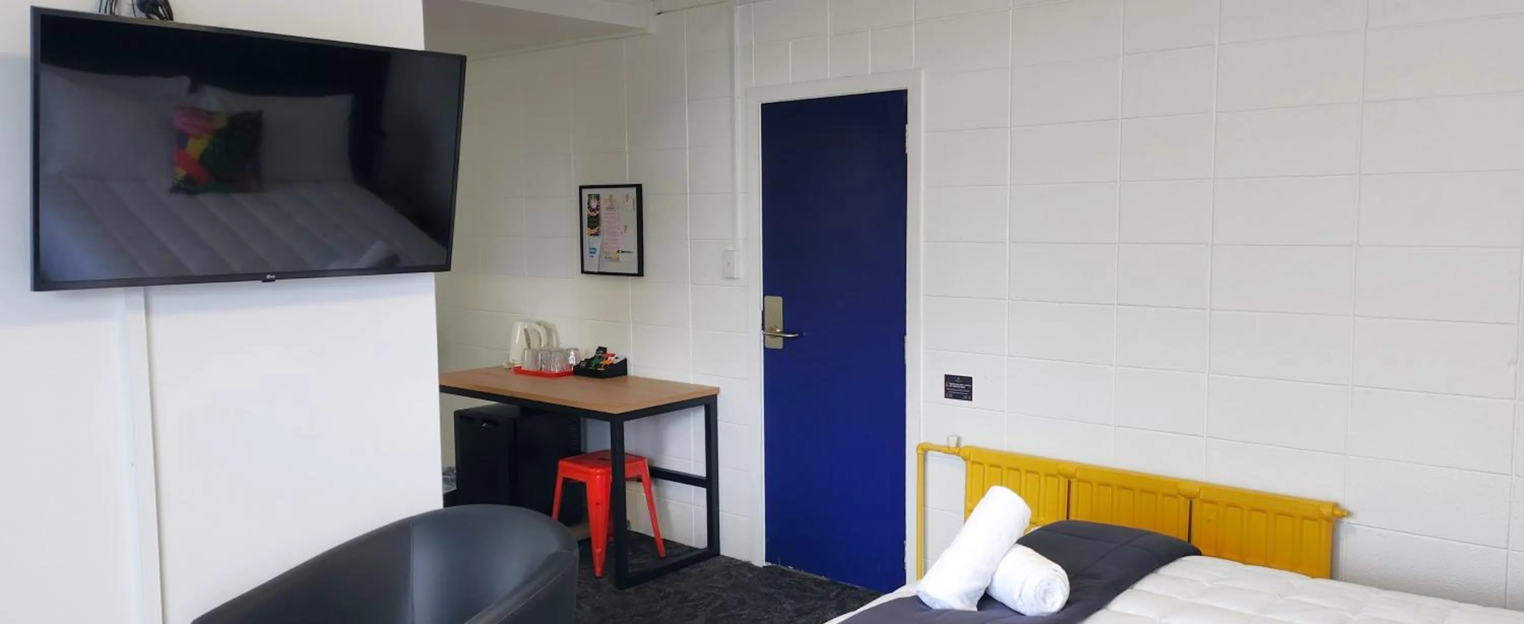 Seating area in Urban Lounge Sleepery, SureStay Collection by BW