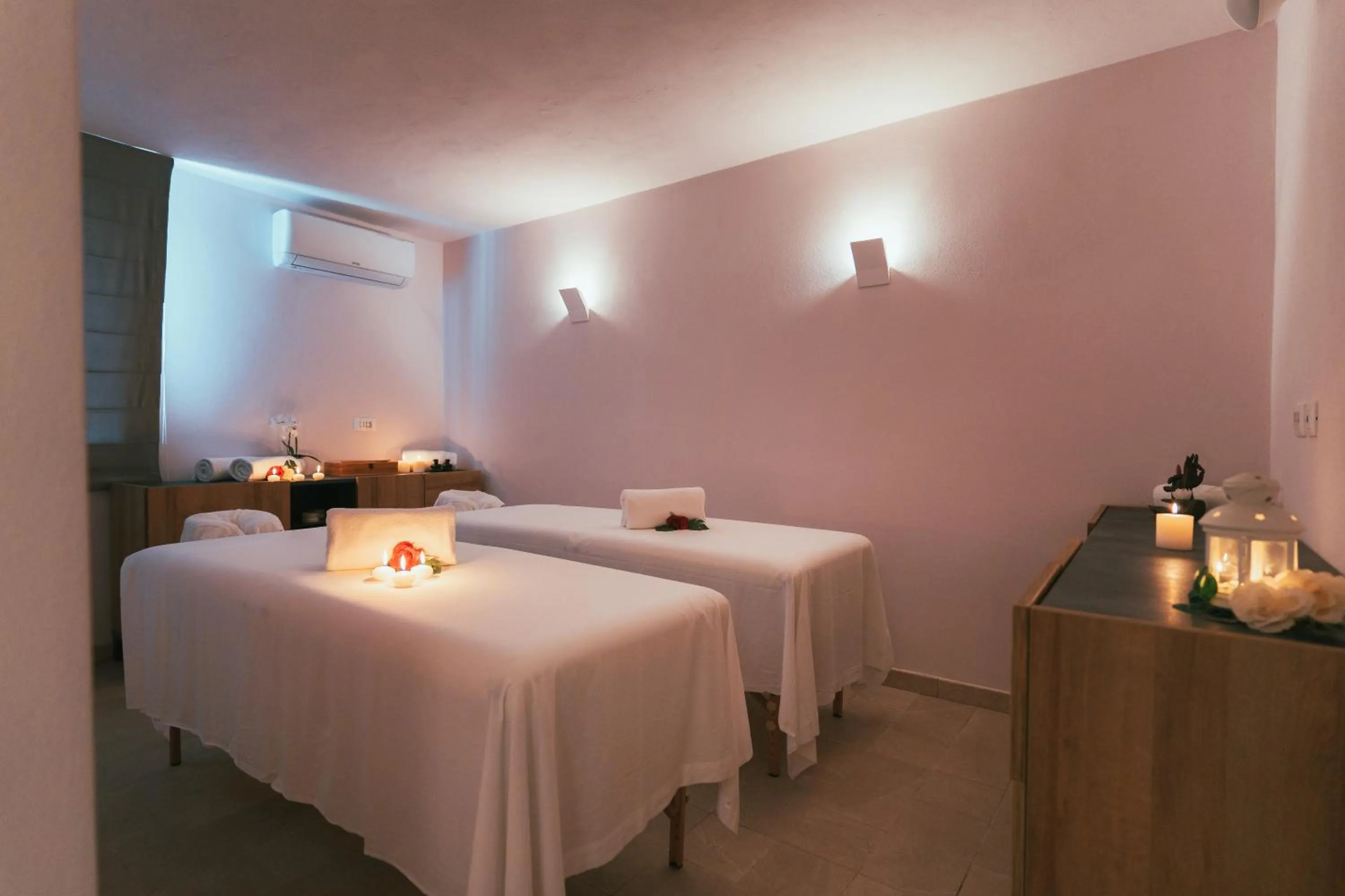 Massage, Bed in Hotel & Spa Relais Freedom Club