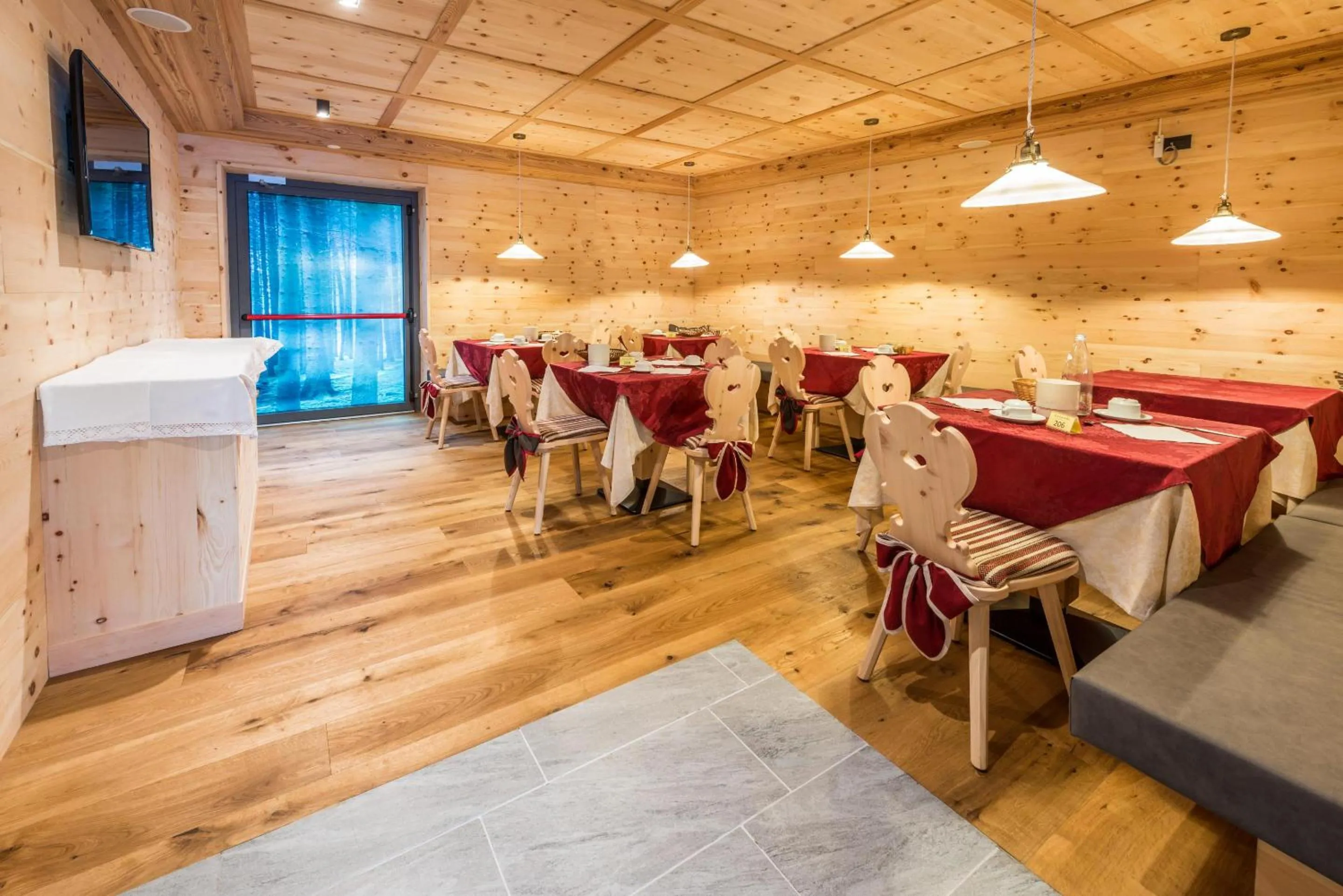 Restaurant/places to eat in Hotel Fontanella