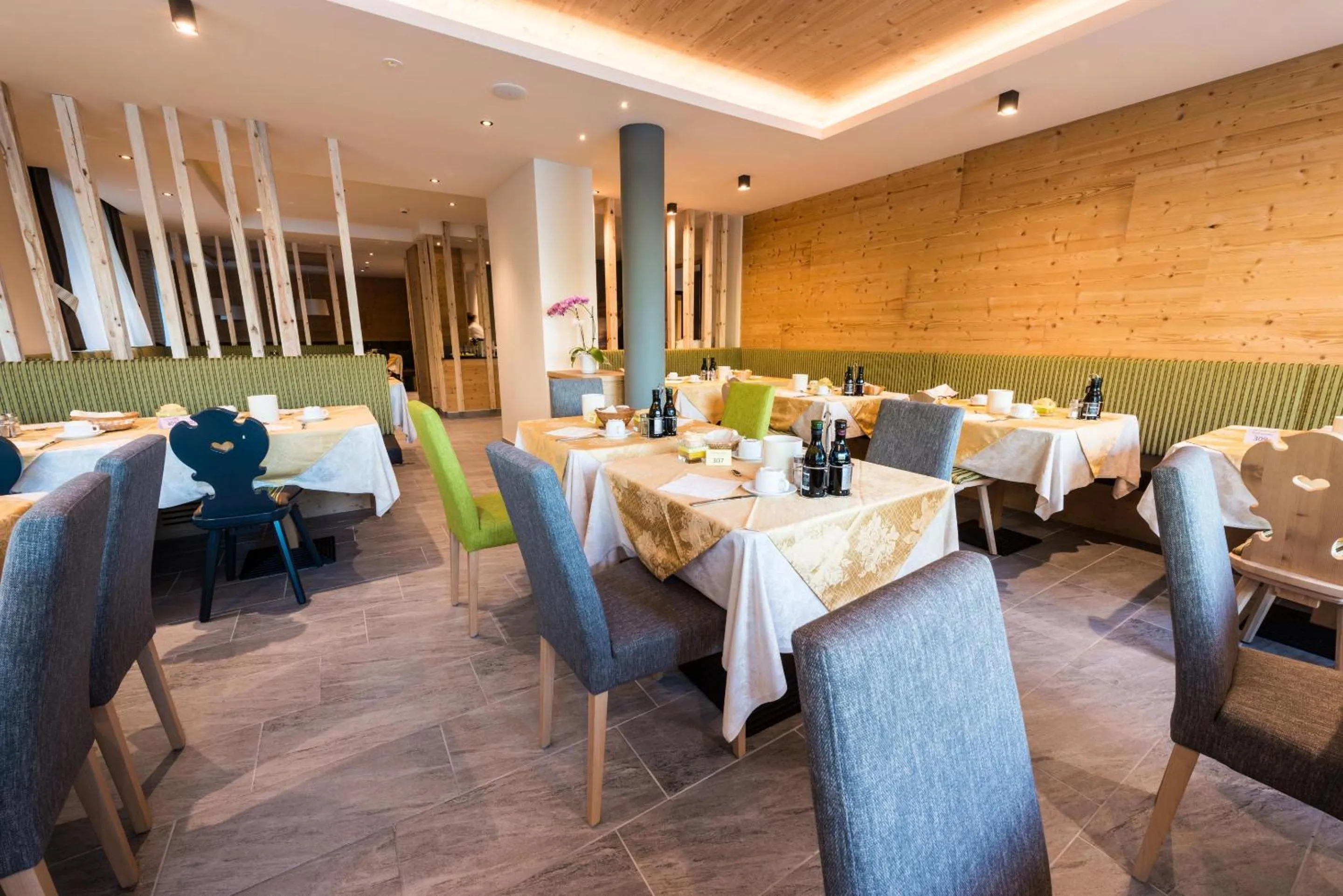 Restaurant/places to eat in Hotel Fontanella