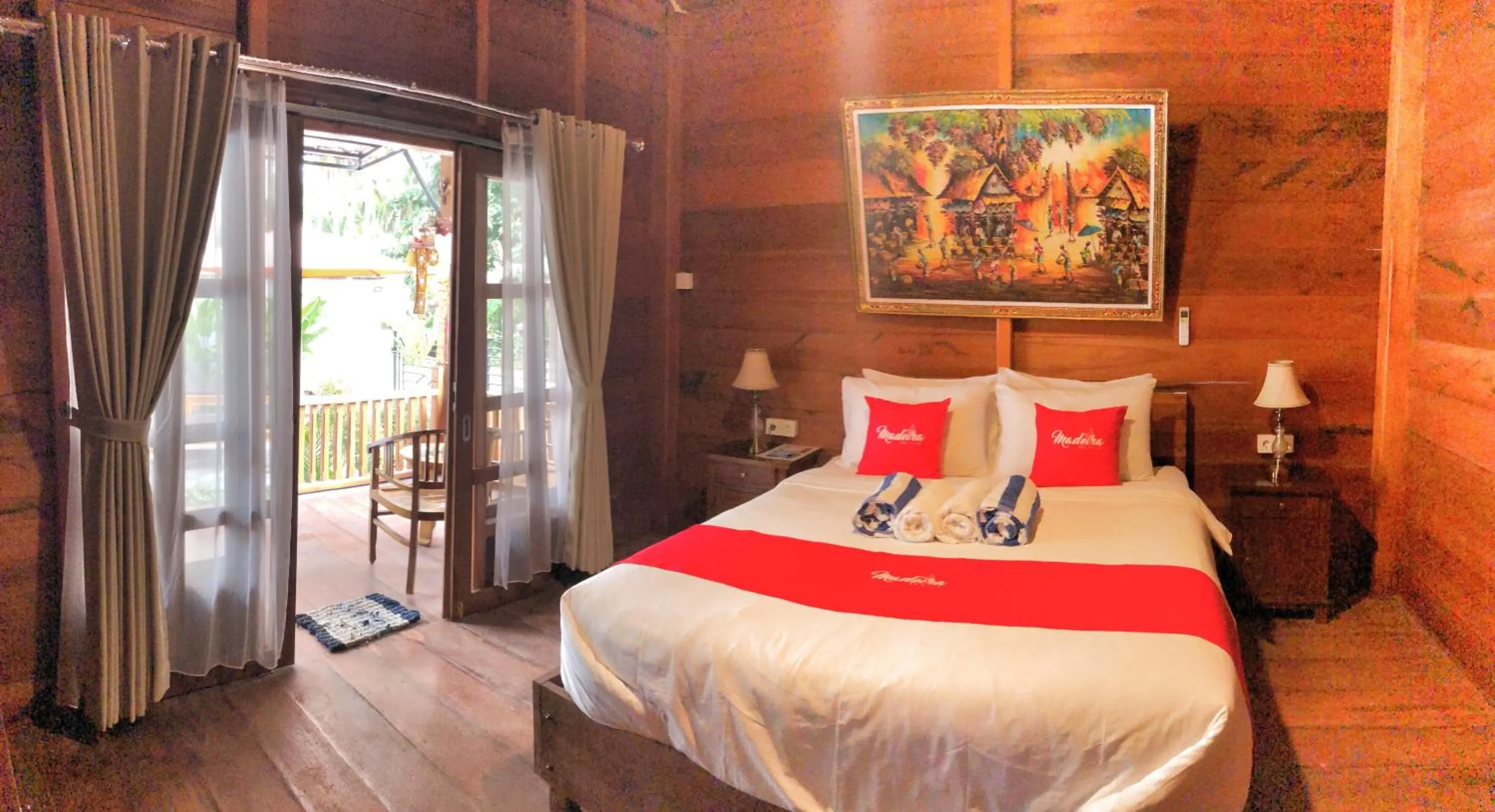 Bed in Madeira Inn Villa by Bukit Vista