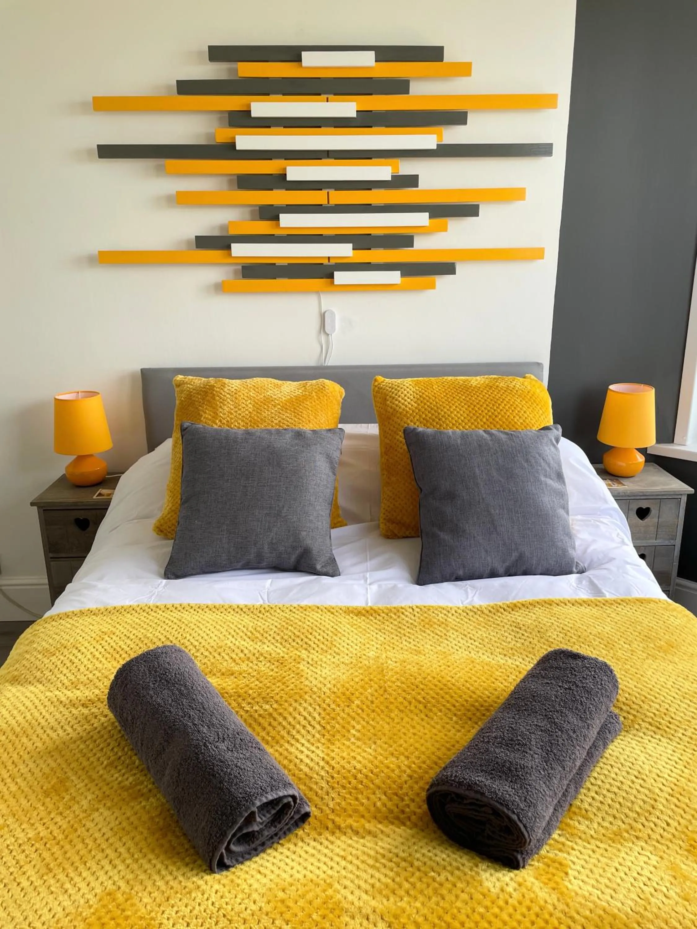 Bed in Breakers Guest House