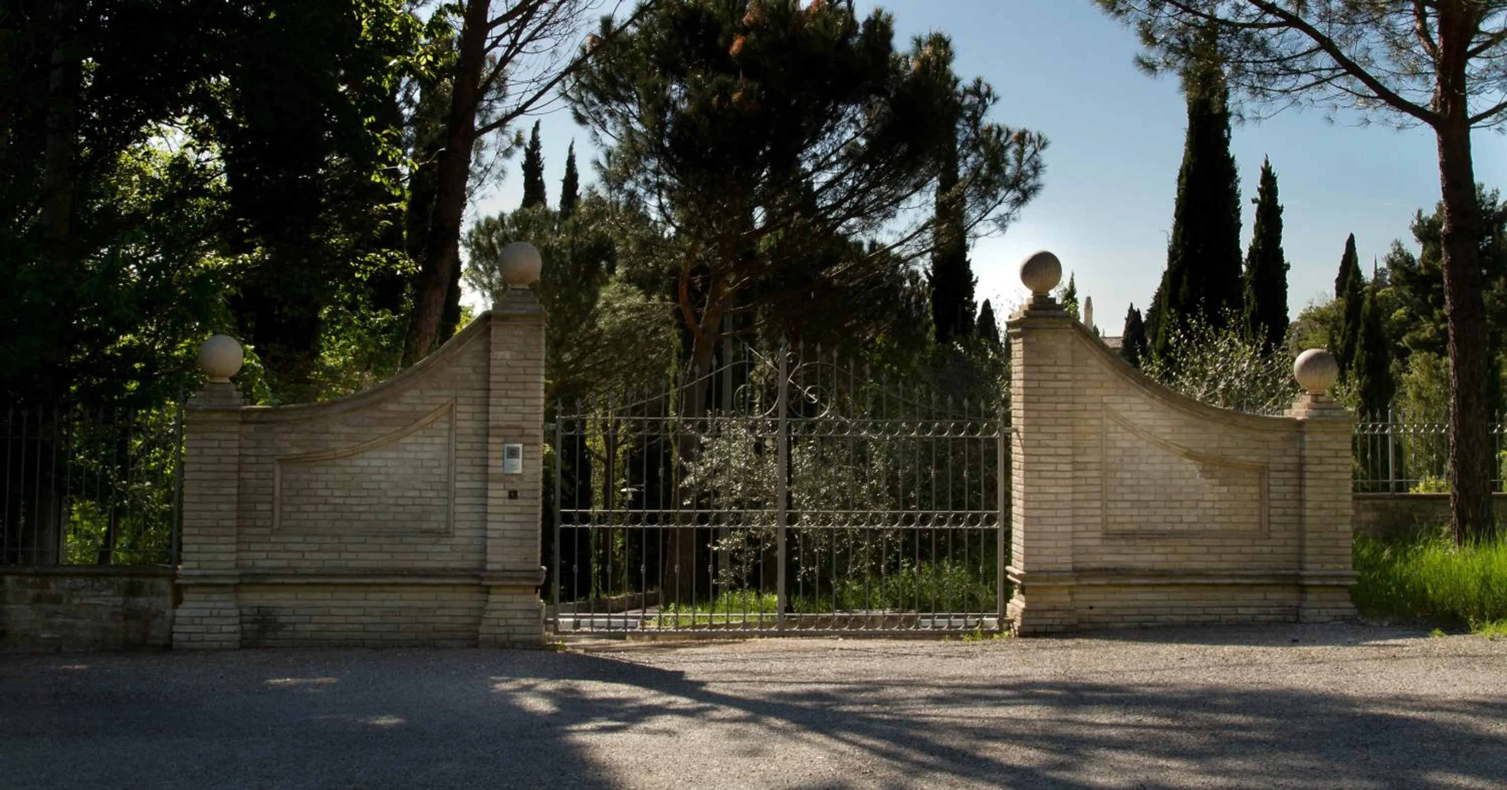 Facade/entrance in Villa Degli Ulivi