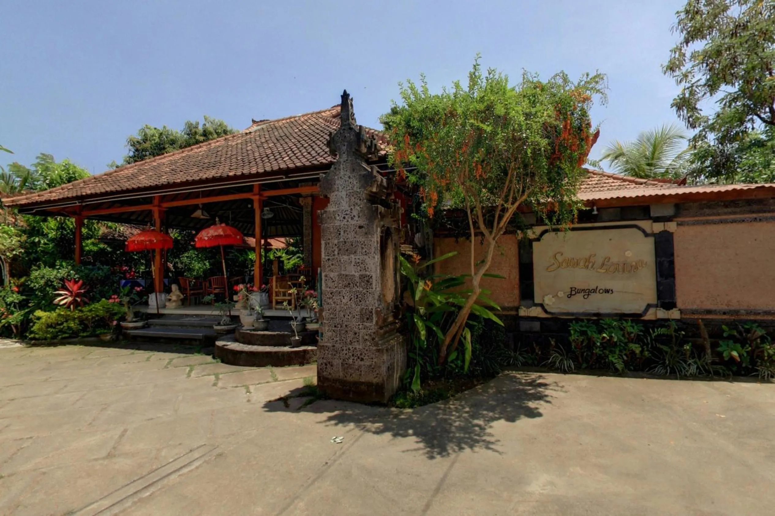 Restaurant/places to eat in Sawah Lovina