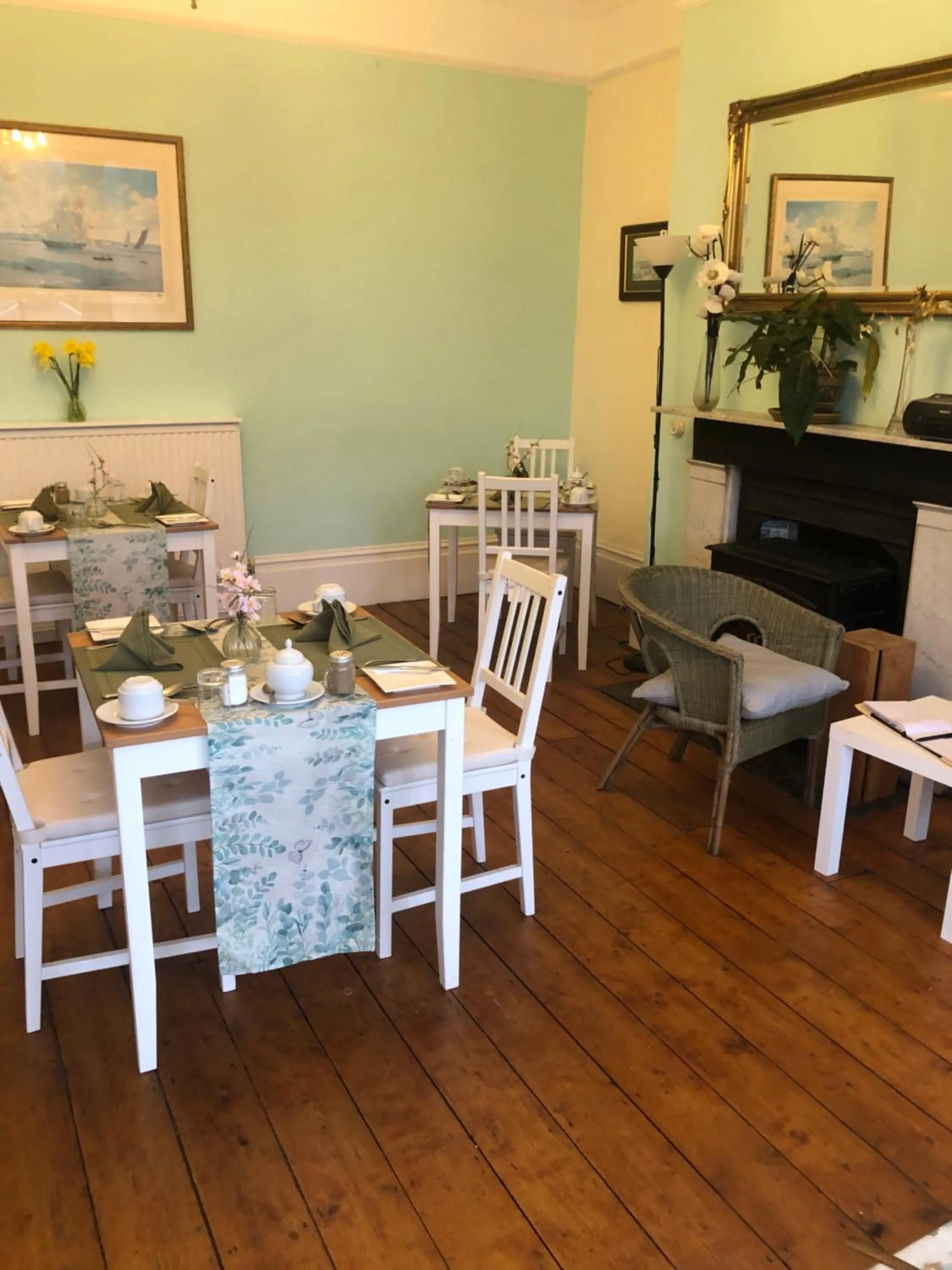 Breakfast in Torwood House