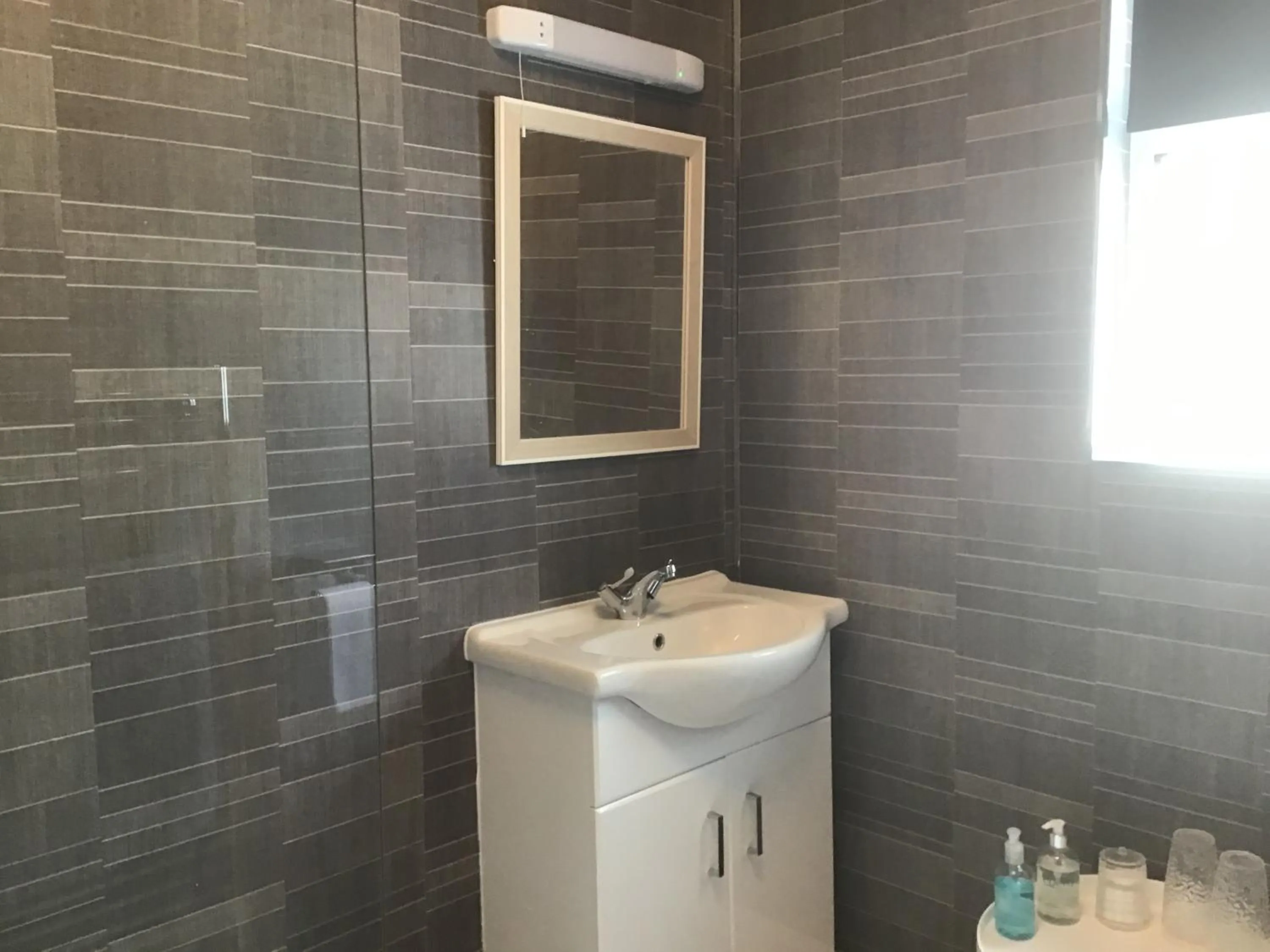 Shower in Torwood House