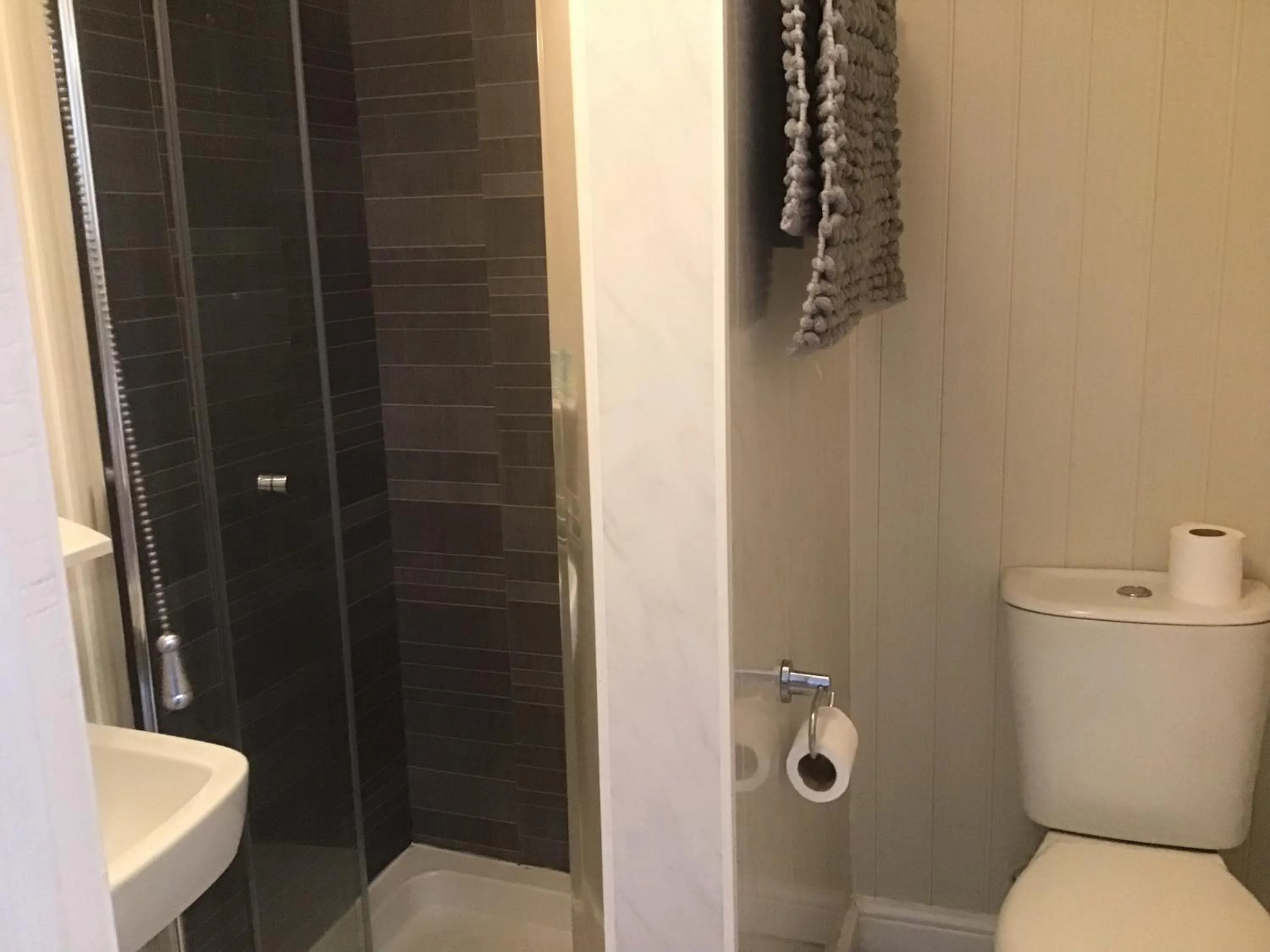 Shower in Torwood House