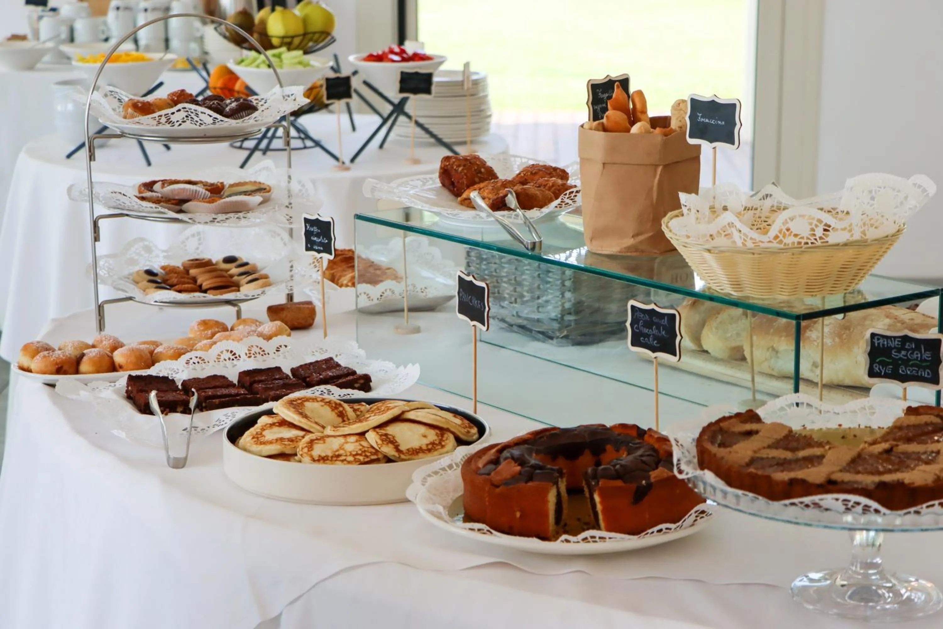 Food and drinks in Seven Park Hotel Lake Como - Adults Only